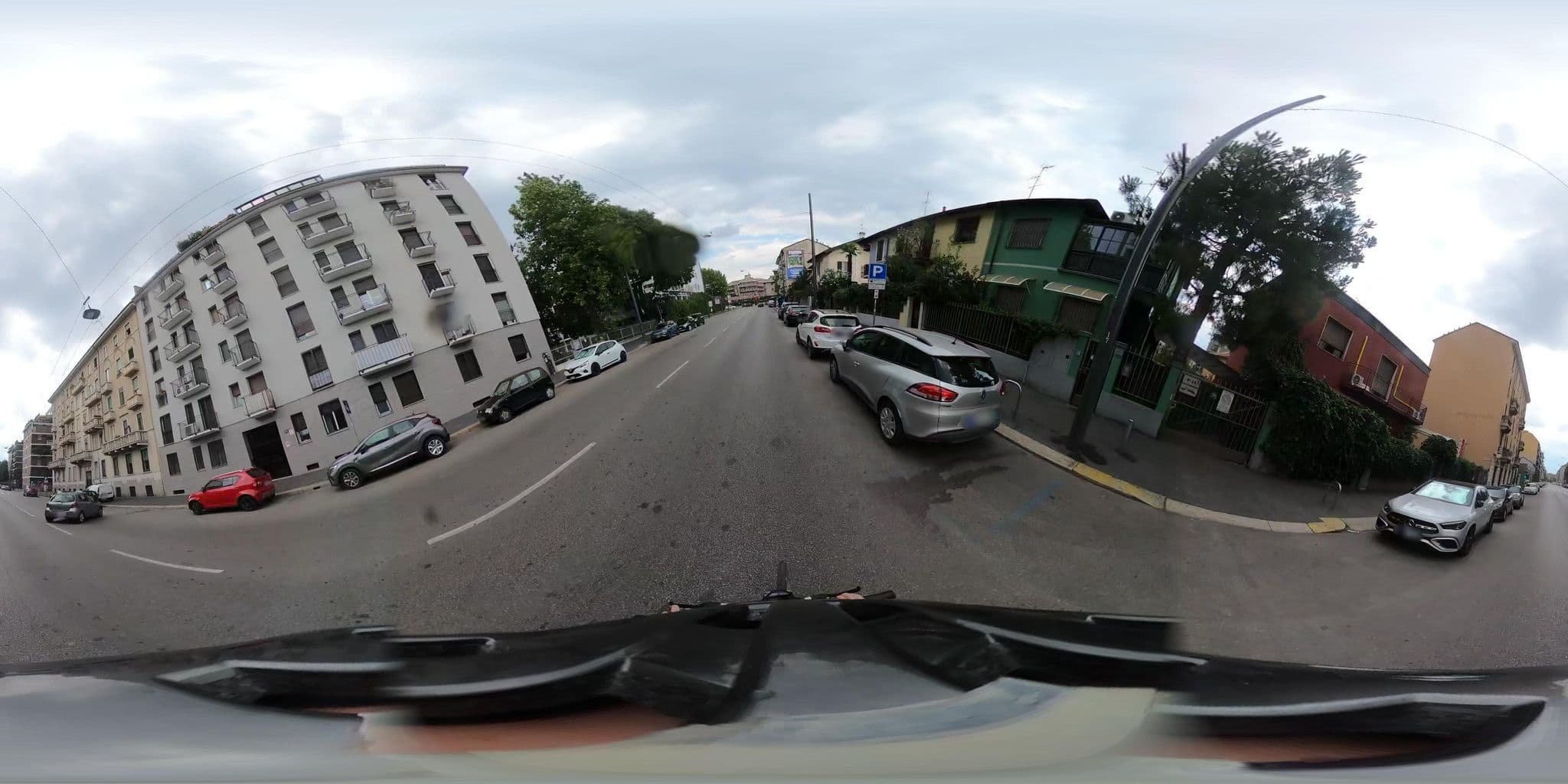 Street view near Albergo Lario, Chinatown — © jacopofar (CC BY-SA · Mapillary)