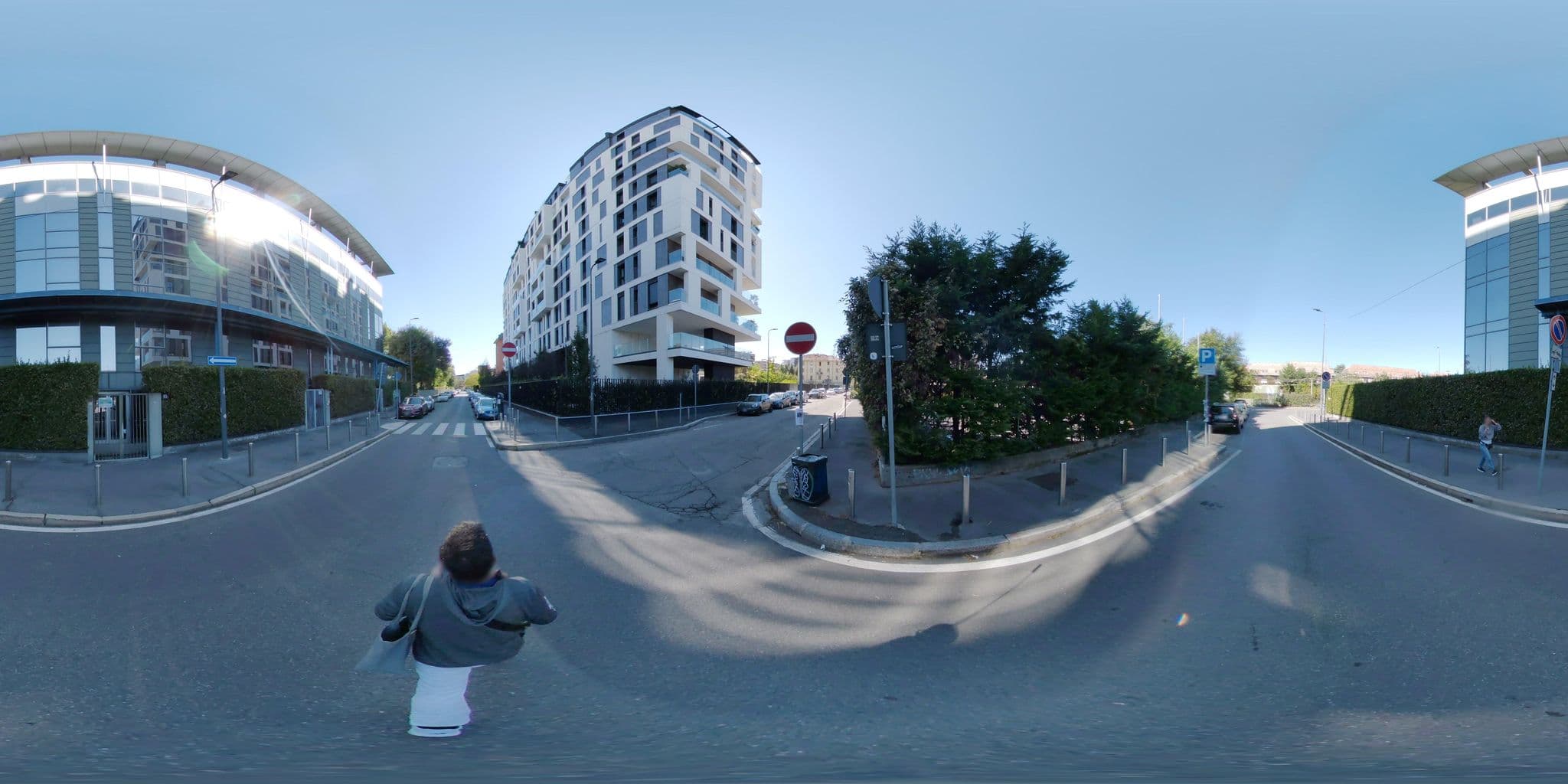 Street view near Holiday Inn Express Milan Bicocca, Chinatown — © mapconcierge (CC BY-SA · Mapillary)
