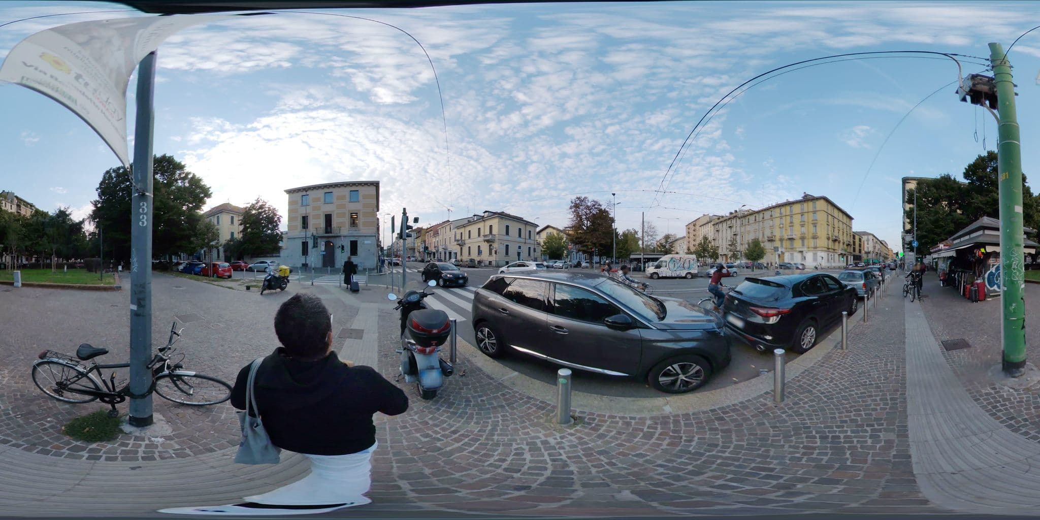 Street view near Albergo Salerno SNC di Galatro Giuseppe e Casalnuovo Mario, Brera — © mapconcierge (CC BY-SA · Mapillary)