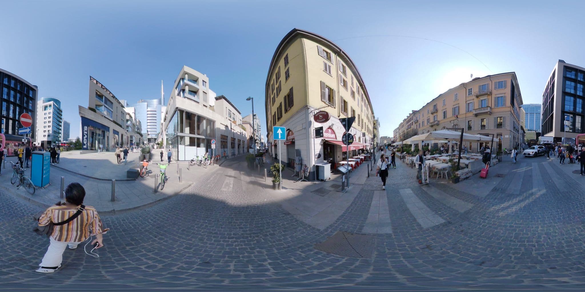Street view near Heart Milan Apartments Corso Como, Chinatown — © mapconcierge (CC BY-SA · Mapillary)