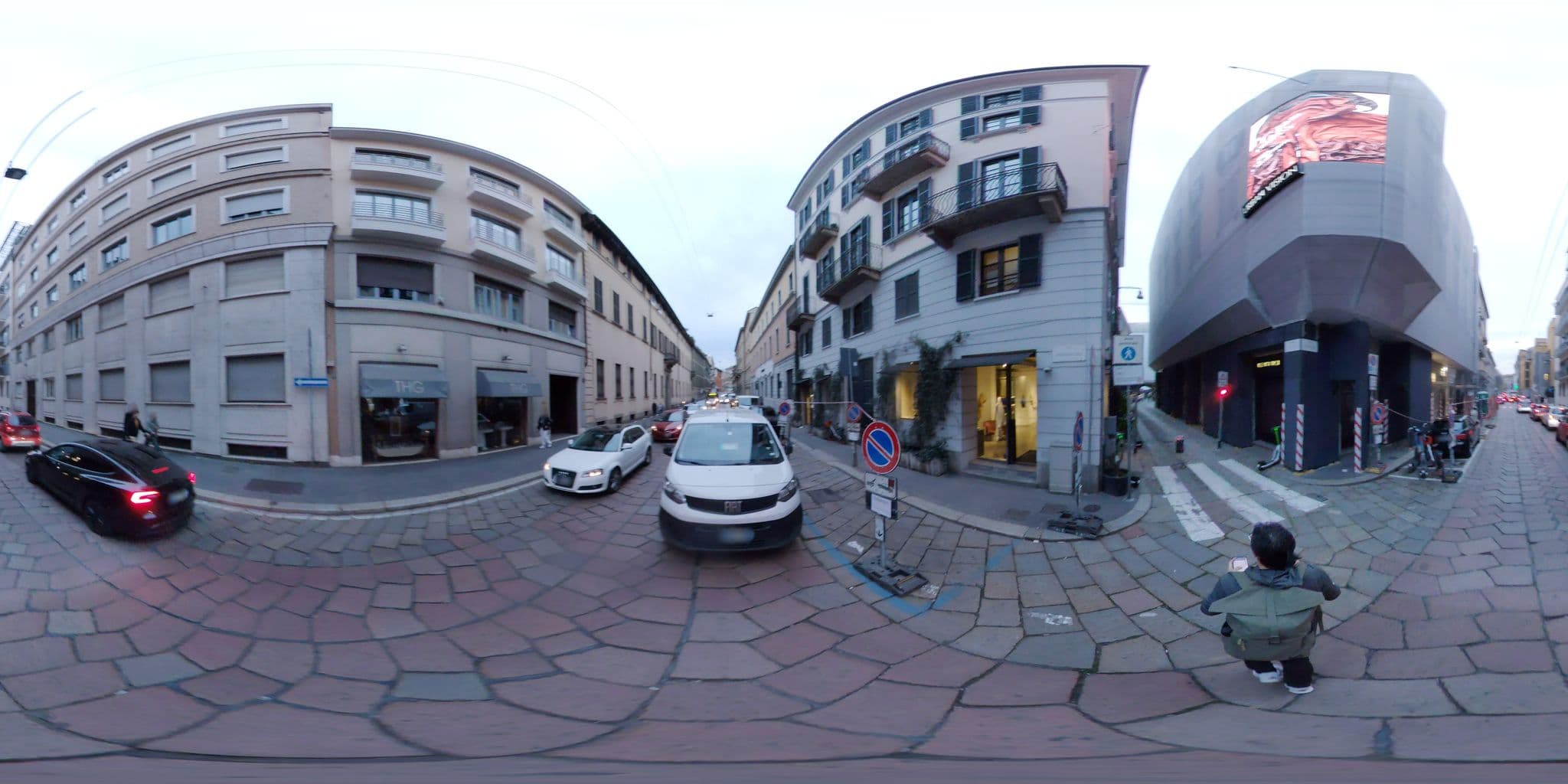 Street view near BAGLIONI HOTELS SPA, Brera — © mapconcierge (CC BY-SA · Mapillary)