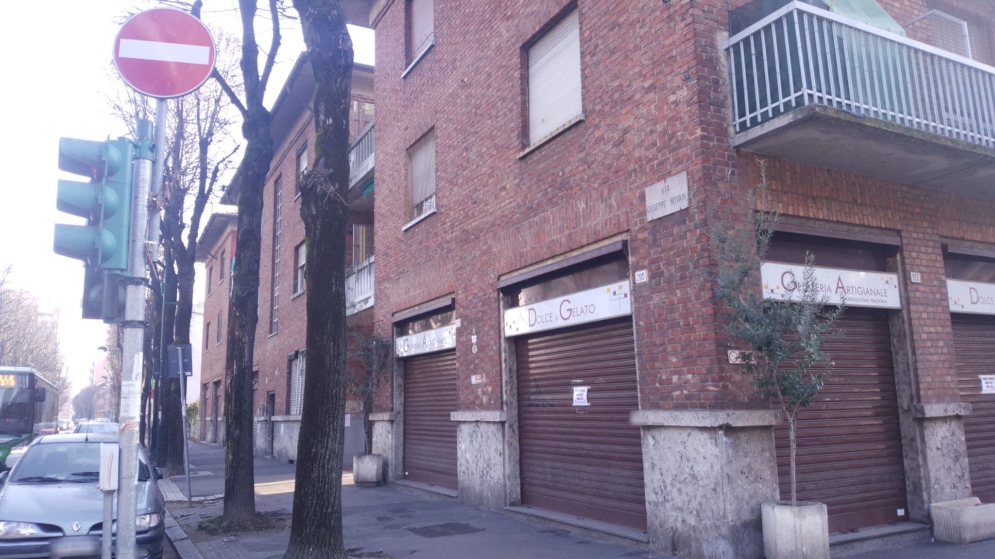 Street view near Moderno Trilocale, Sesto San Giovanni — © klimakas (CC BY-SA · Mapillary)