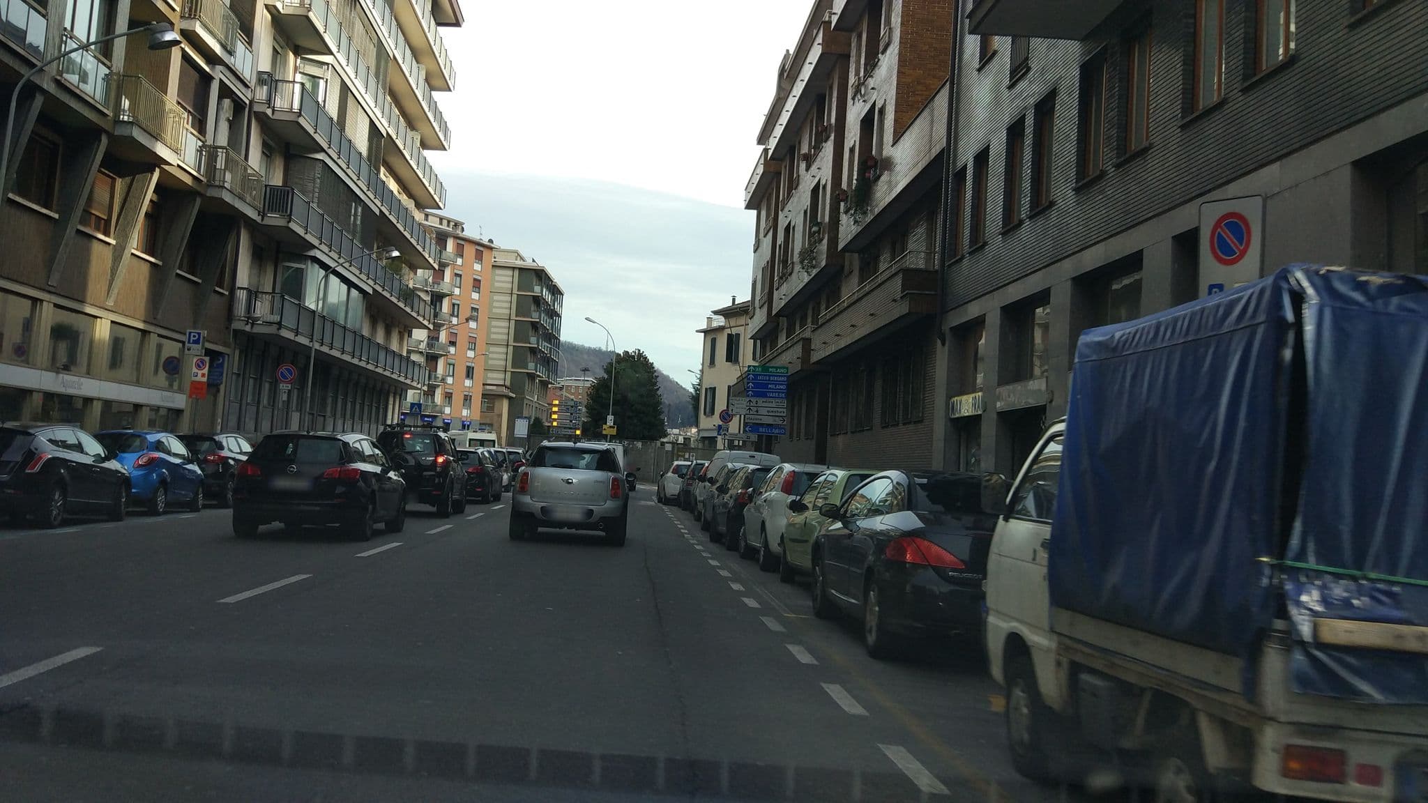 Street view near La Rondine, Como — © maxxer (CC BY-SA · Mapillary)
