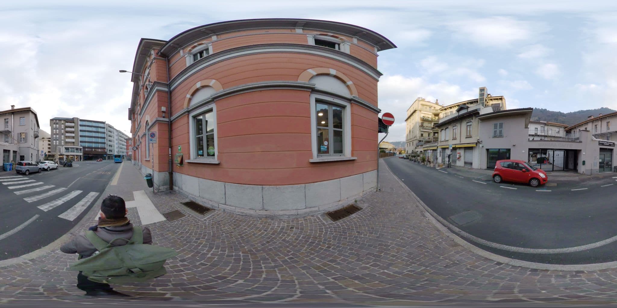Street view near Hotel Okapi, Como — © mapconcierge (CC BY-SA · Mapillary)