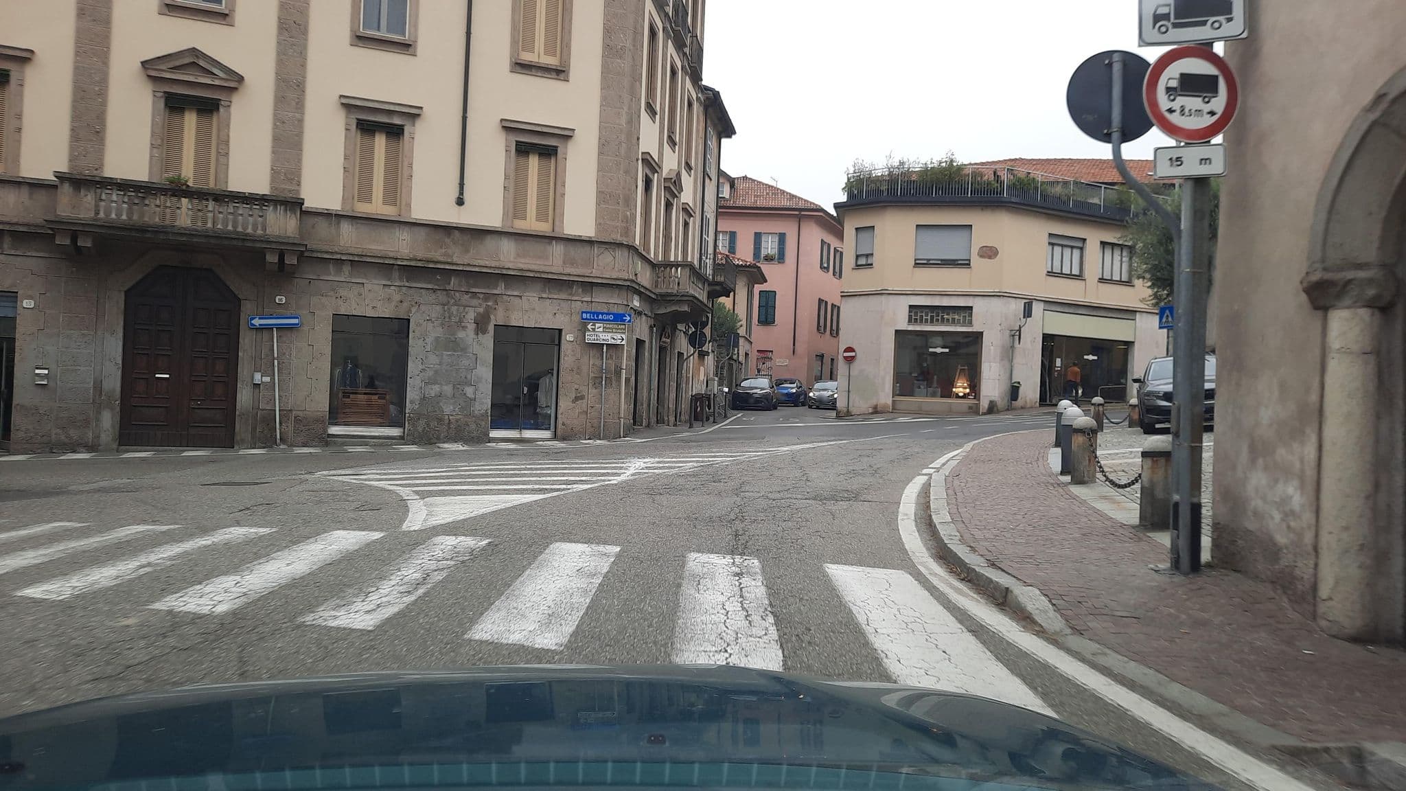 Street view near Principessa, Como — © wegavision (CC BY-SA · Mapillary)