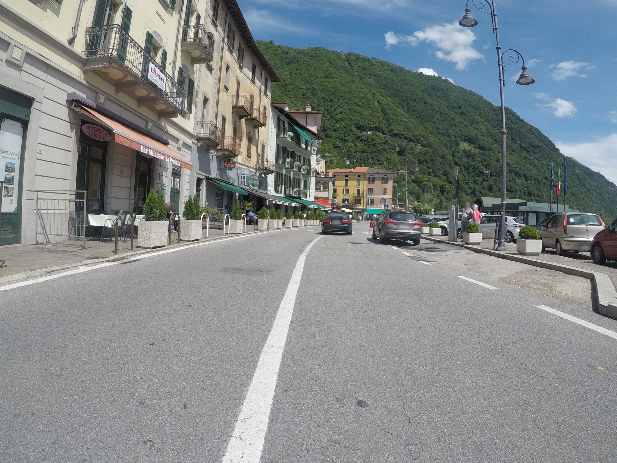 Street view near Hotel Ristorante e Pizzeria Argegno di Peroni & C. SNC, Nesso — © chrisbeddow (CC BY-SA · Mapillary)