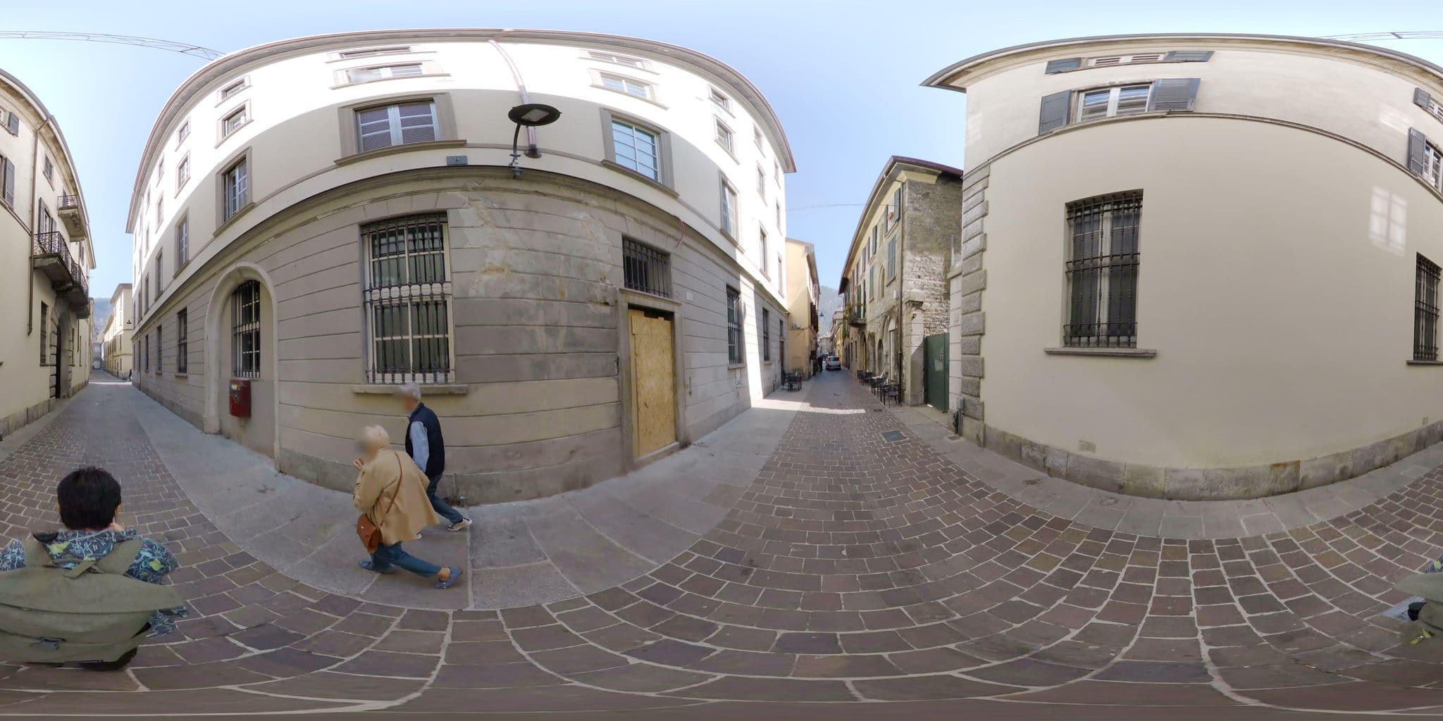 Street view near Casa Barbagialla, Como — © mapconcierge (CC BY-SA · Mapillary)