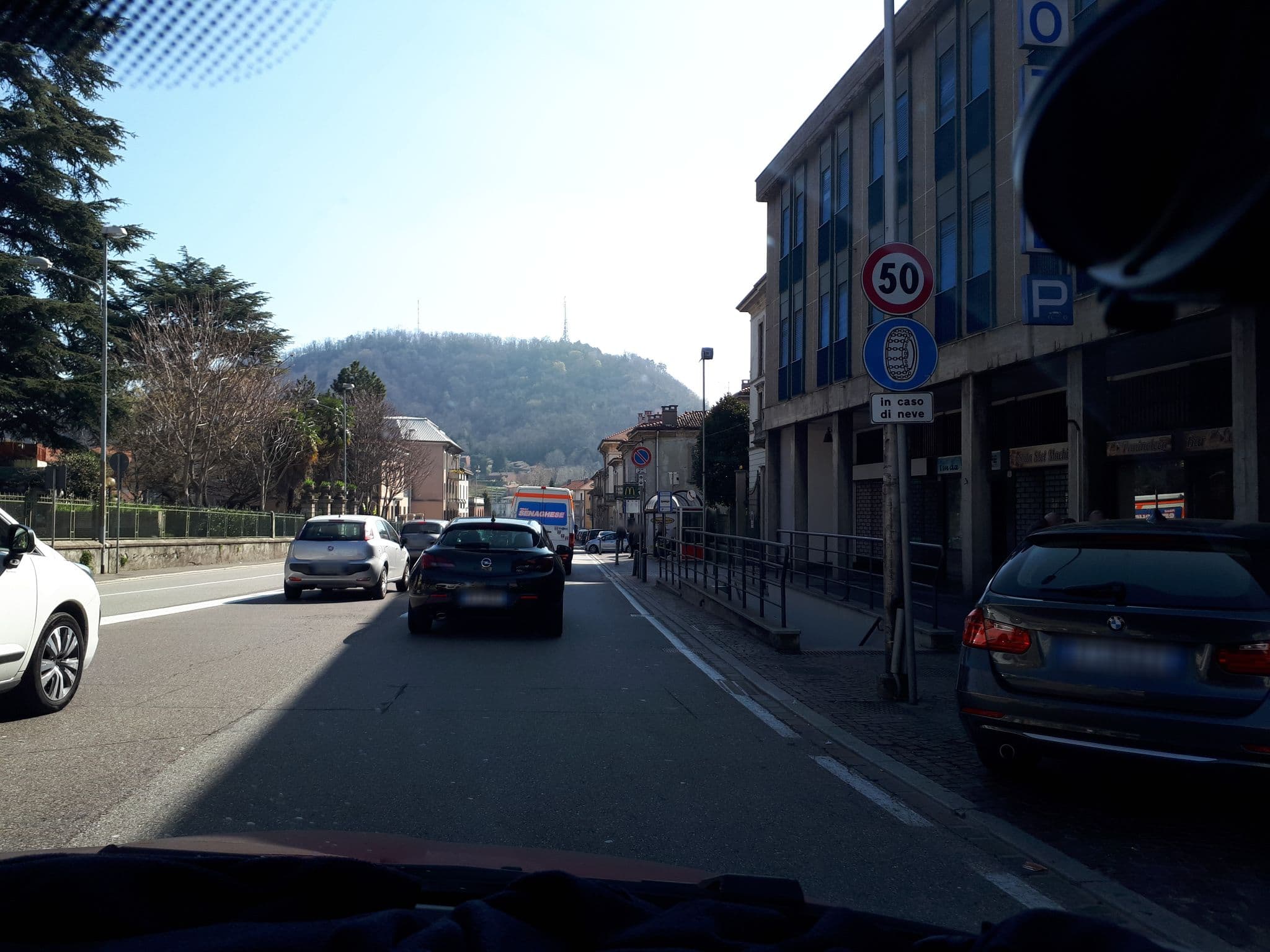 Street view near Mini Hotel Baradello, Como — © kaitu (CC BY-SA · Mapillary)