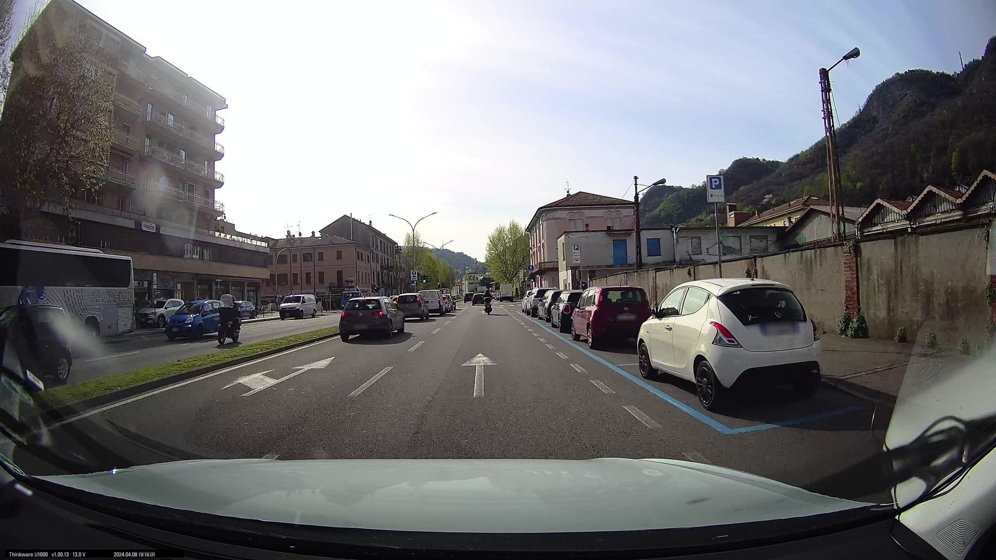 Street view near Effe's Hotels SRL, Como — © maxim752 (CC BY-SA · Mapillary)