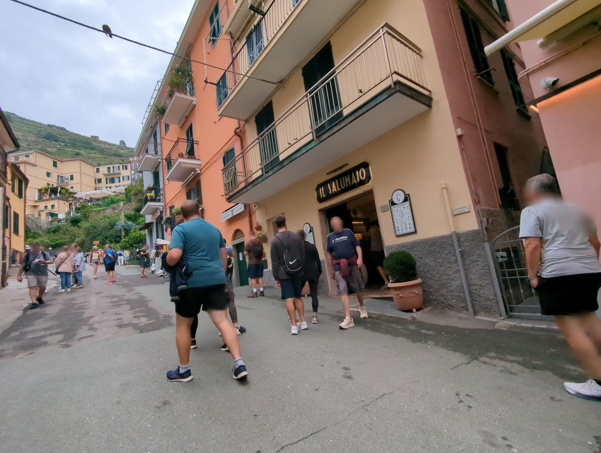 Street view near Le coste, Riomaggiore — © ente (CC BY-SA · Mapillary)