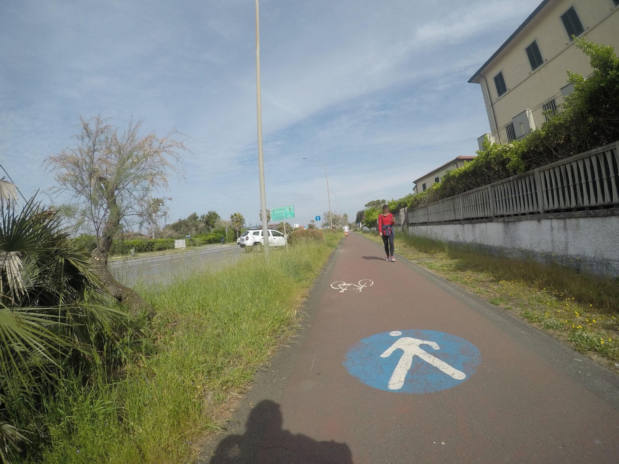 Street view near Hotel Villa Maremonti di Siciliano Francesca SAS, Marina di Massa — © cxc (CC BY-SA · Mapillary)