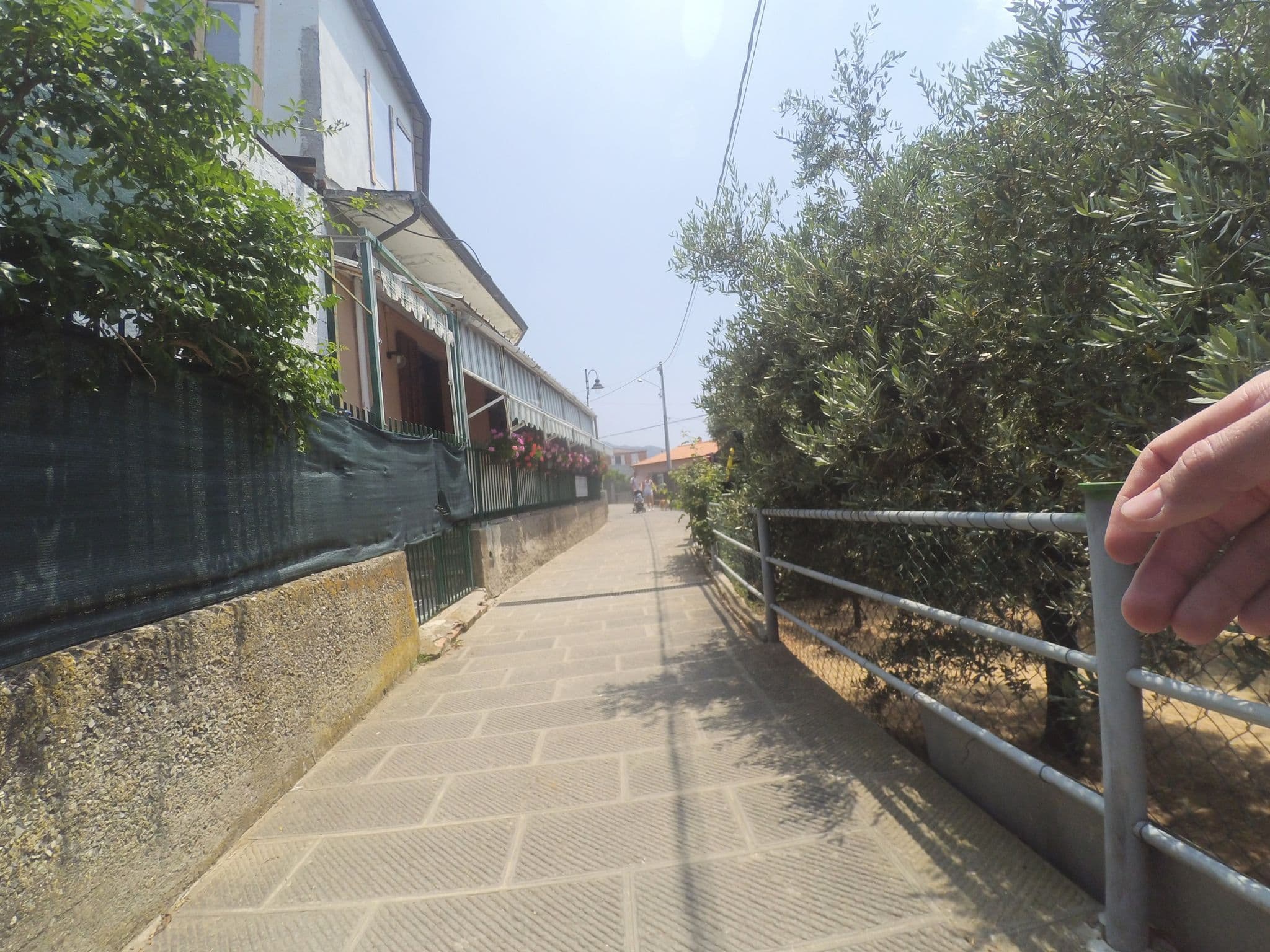Street view near Il nido delle Cinque terre, Riomaggiore — © pkoby (CC BY-SA · Mapillary)