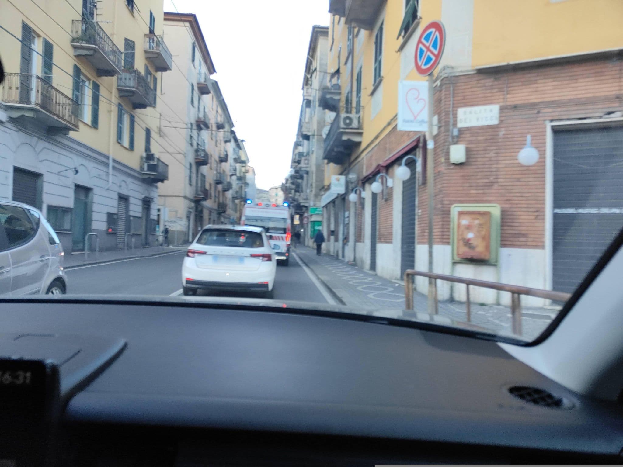 Street view near L'affresco, La Spezia — © omfg_notpr (CC BY-SA · Mapillary)