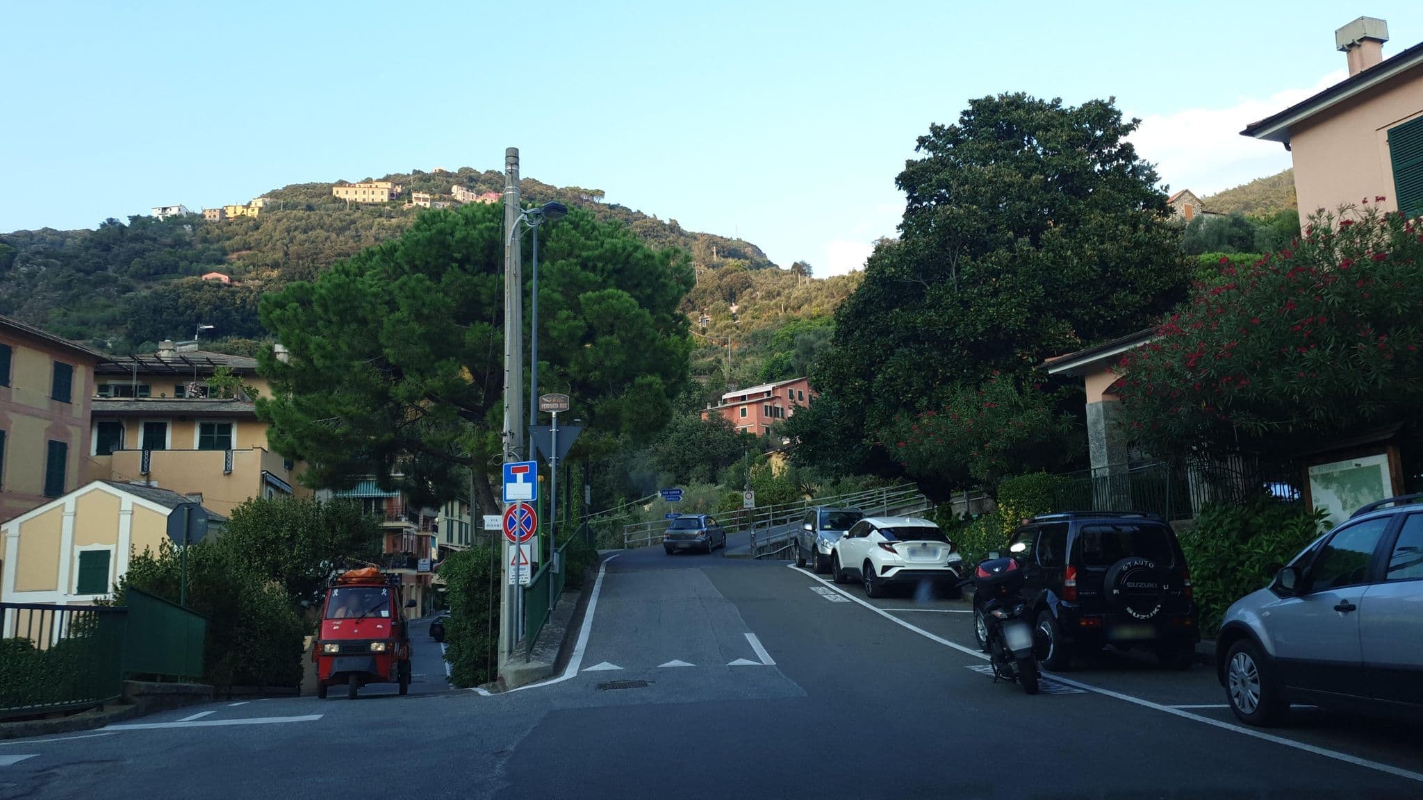 Street view near Bilocali con Giardino Via Sivori, Levanto — © jopparn (CC BY-SA · Mapillary)