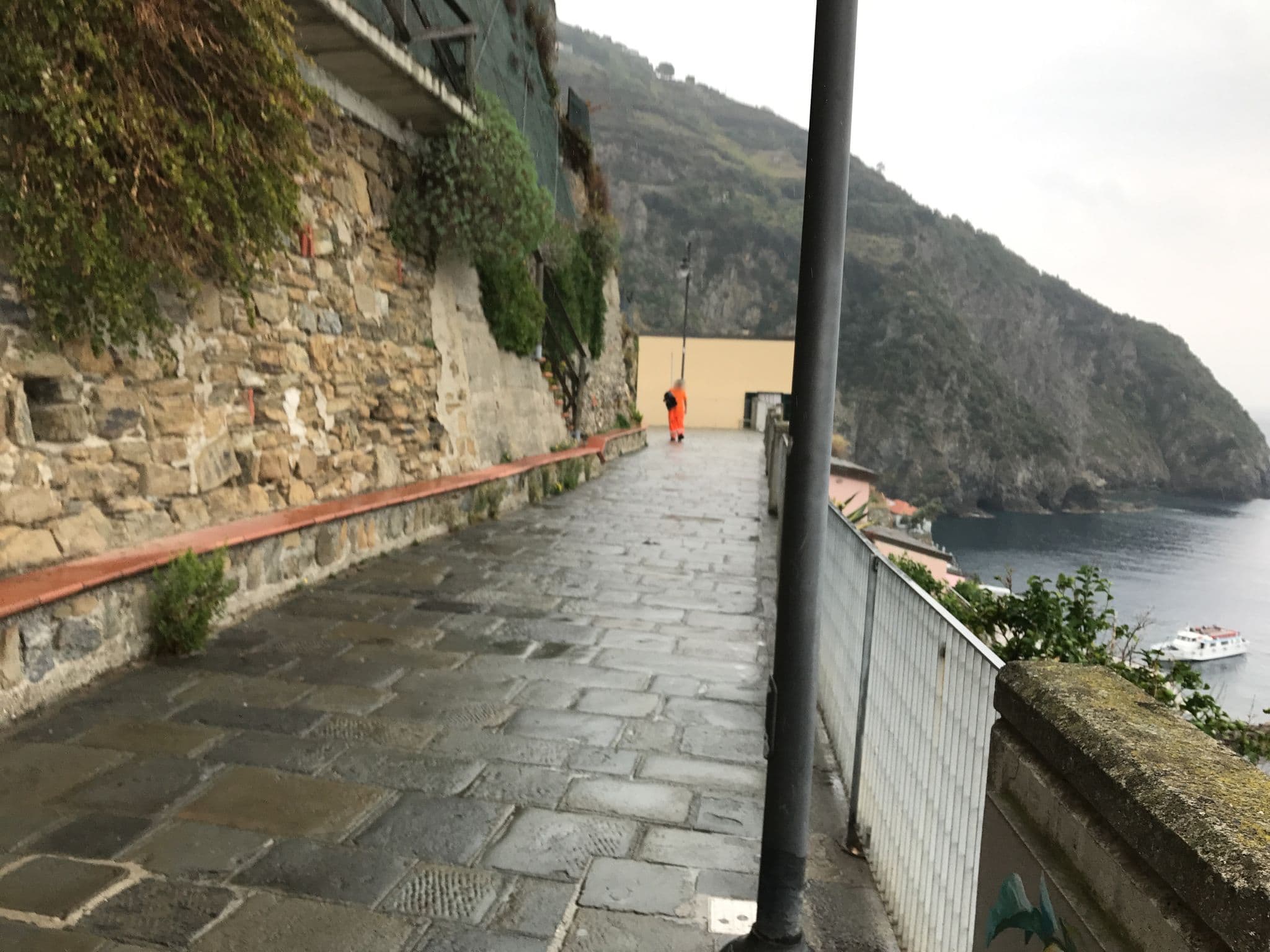 Street view near 5 sensi di mare, Riomaggiore — © ugz (CC BY-SA · Mapillary)