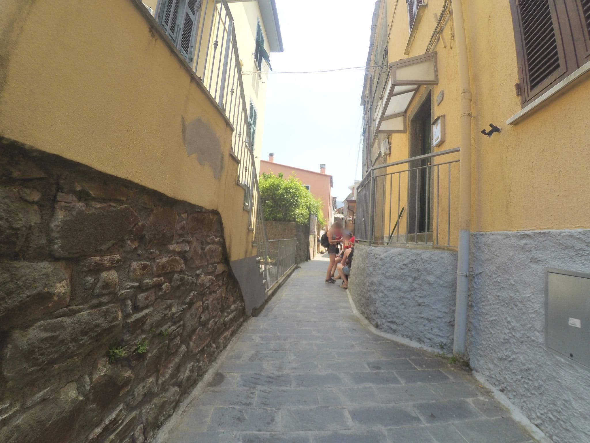 Street view near Creuza de 5 Terre, Riomaggiore — © pkoby (CC BY-SA · Mapillary)