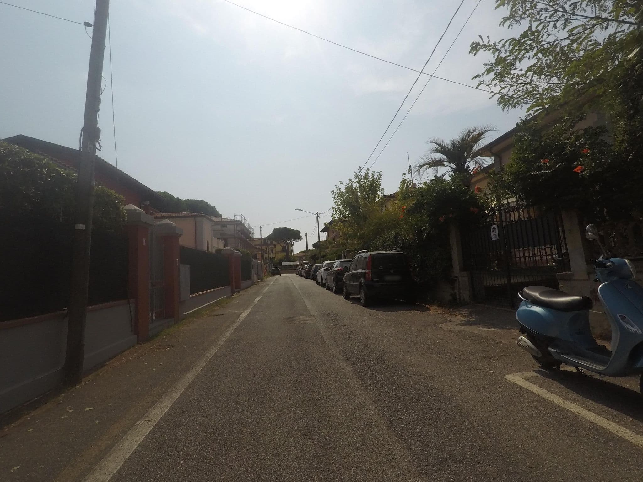 Street view near B&B Giù le Stelle, Marina di Massa — © cxc (CC BY-SA · Mapillary)