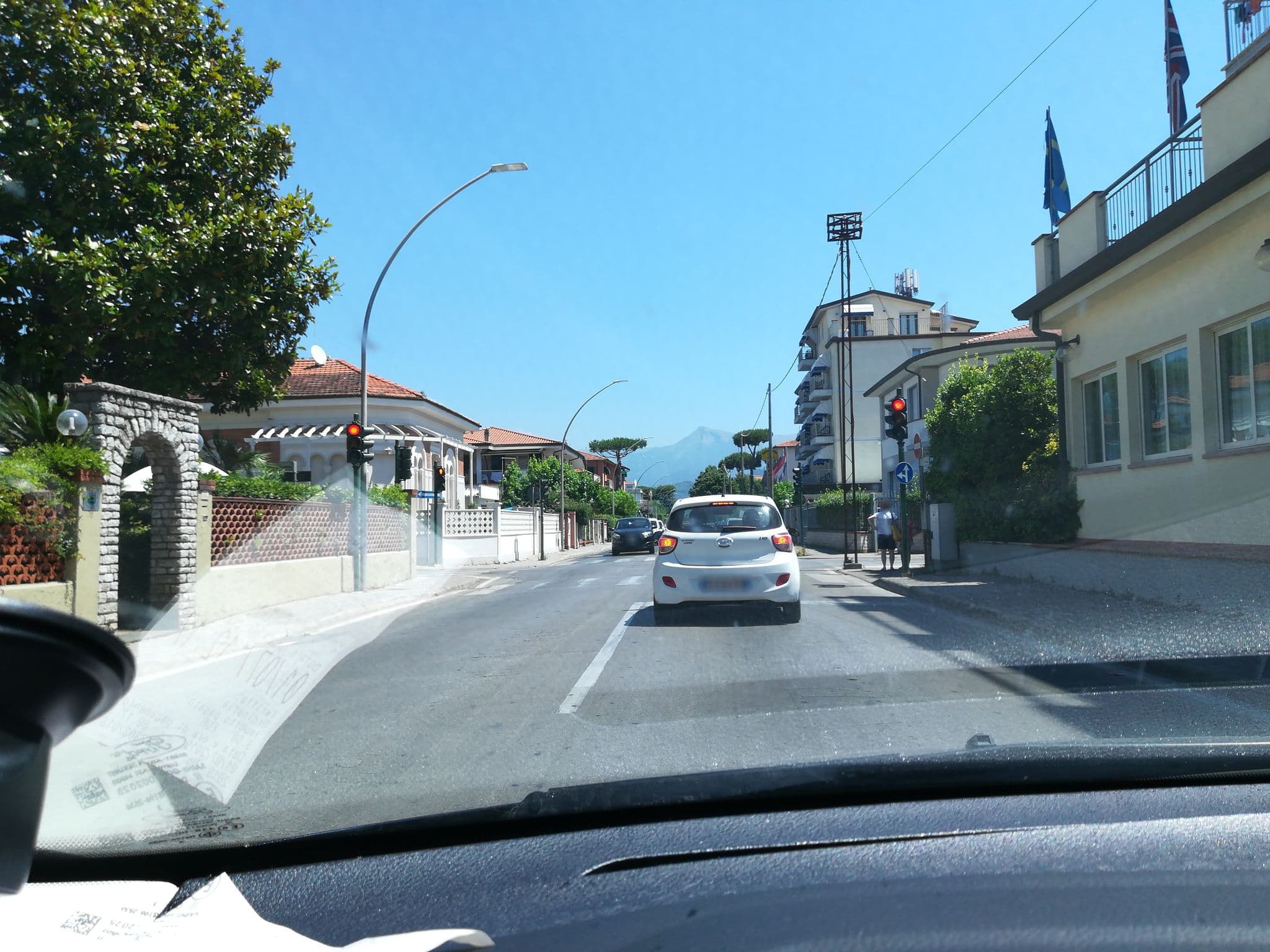 Street view near Hotel Verbena di Bertuccelli Carla & C. SAS, Piano di Mommio — © biffe (CC BY-SA · Mapillary)