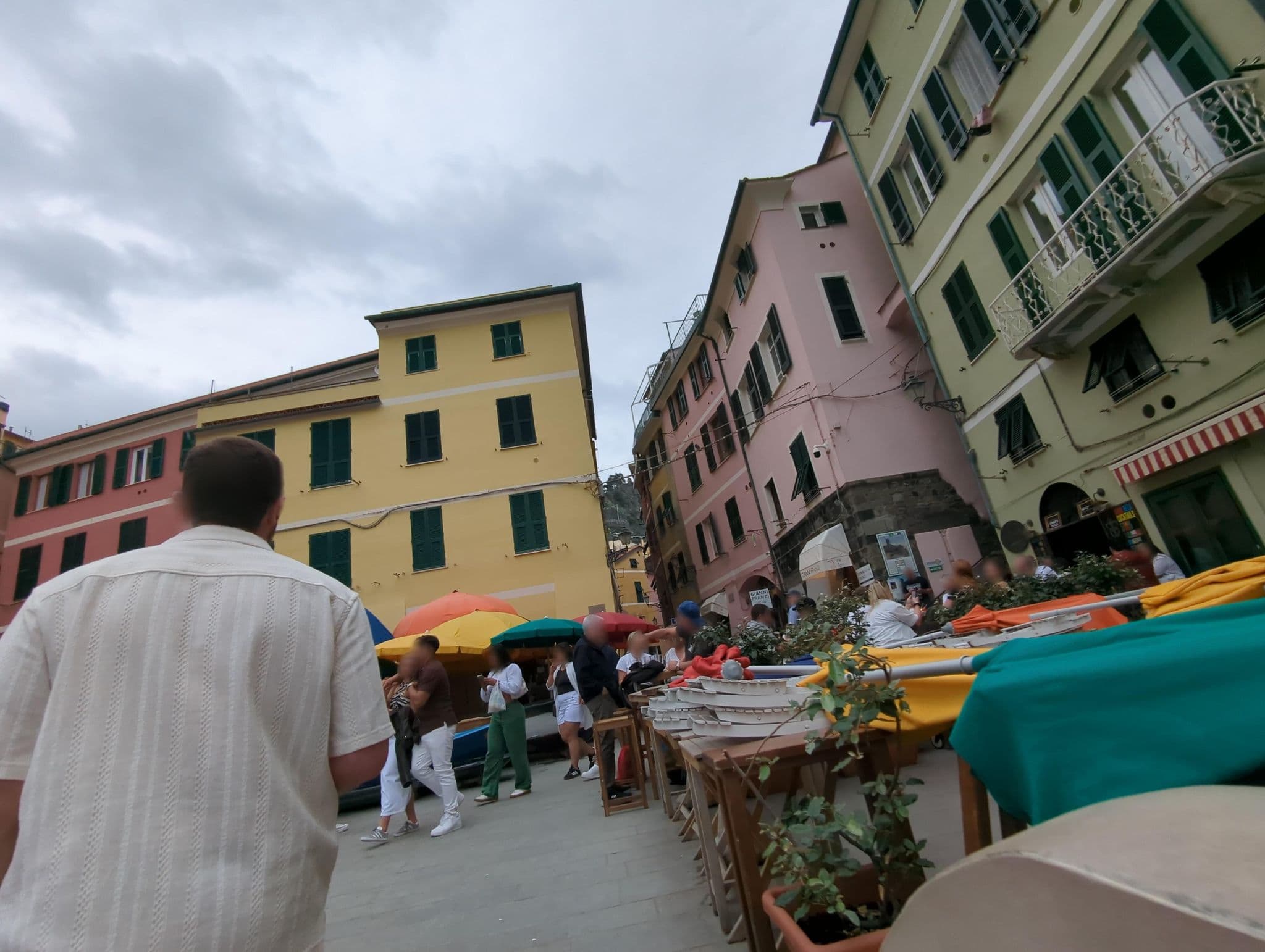 Street view near A cà di Bafirussi, Monterosso al Mare — © ente (CC BY-SA · Mapillary)