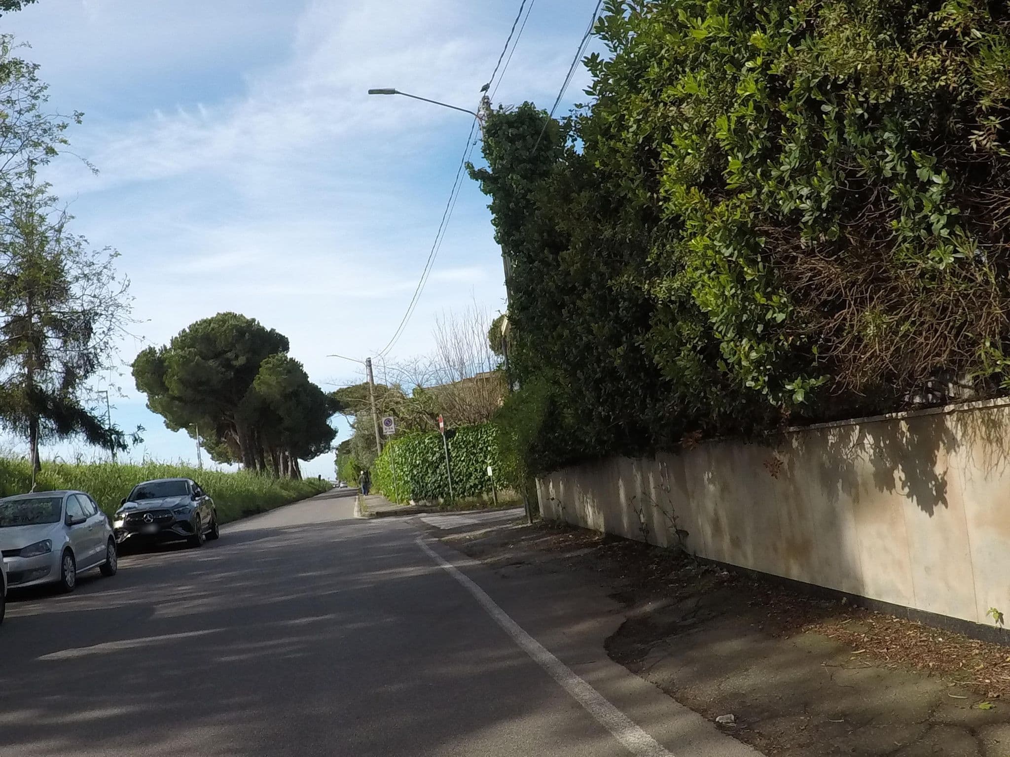 Street view near Hotel Luciana, Marina di Massa — © cxc (CC BY-SA · Mapillary)