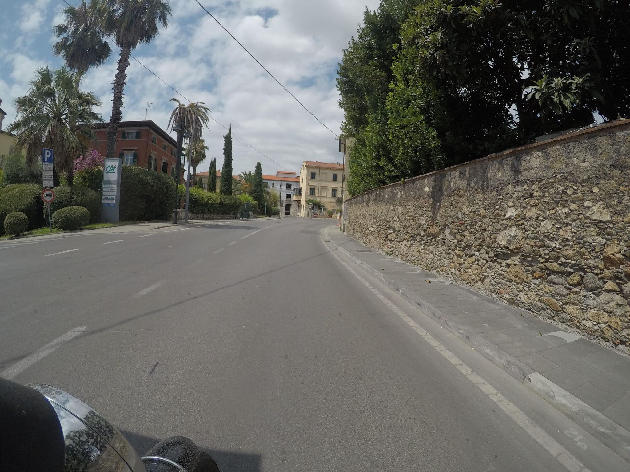 Street view near Villa Corte Lotti, Pietrasanta — © cxc (CC BY-SA · Mapillary)