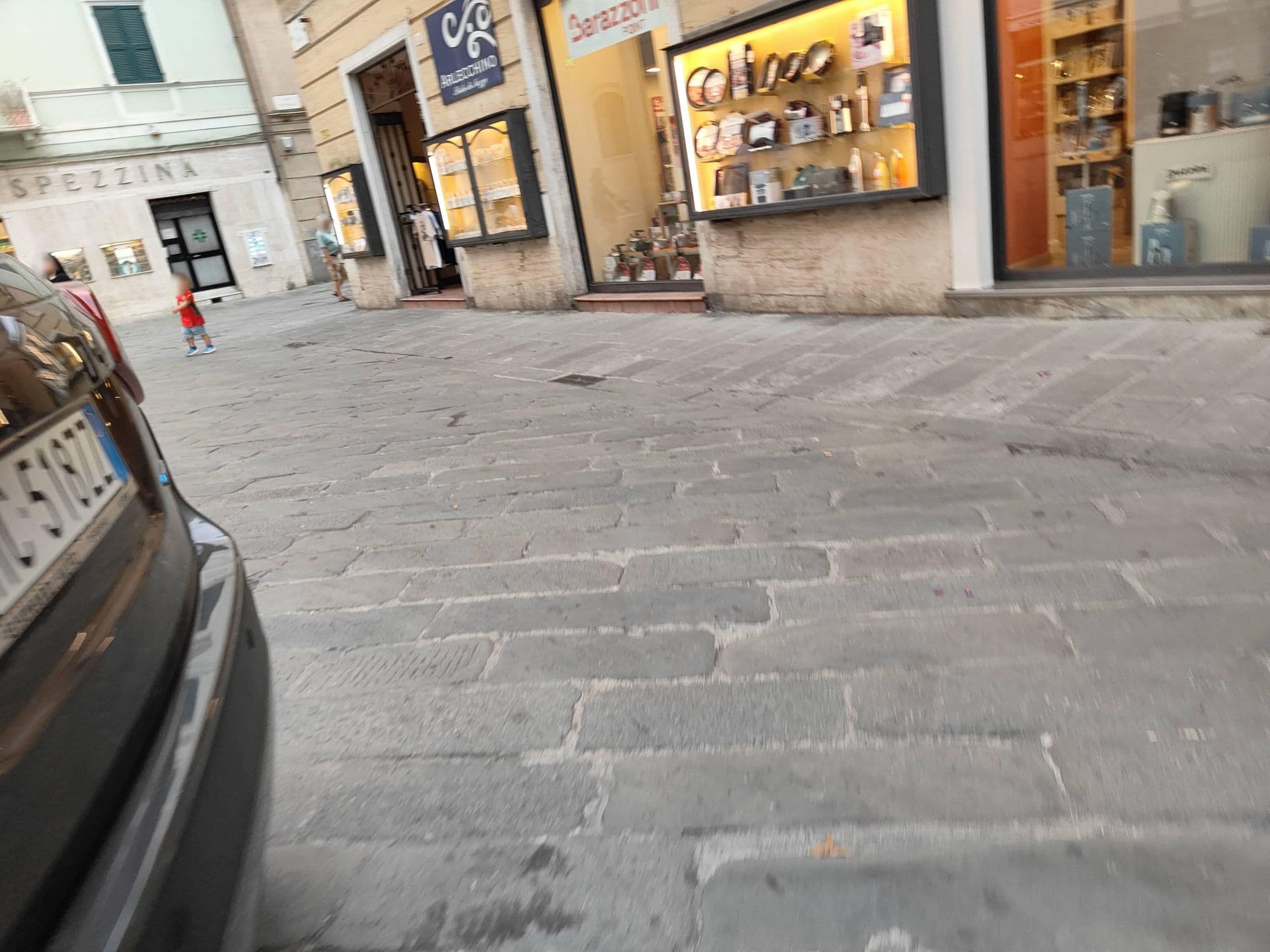 Street view near Casa Cuore, La Spezia — © omfg_notpr (CC BY-SA · Mapillary)