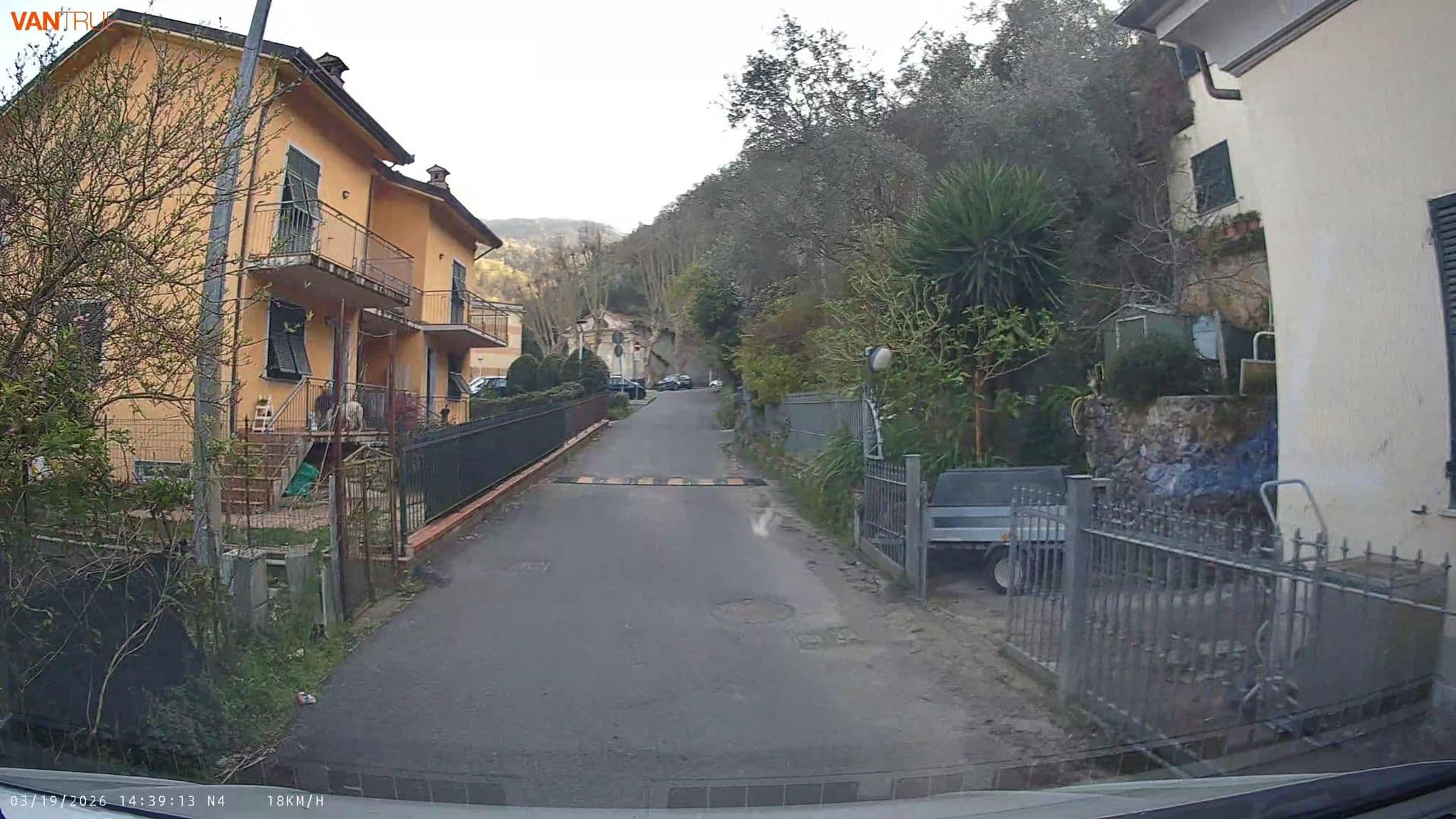 Street view near B&B 4 Gatti e la Luna, La Spezia — © lucia_ (CC BY-SA · Mapillary)