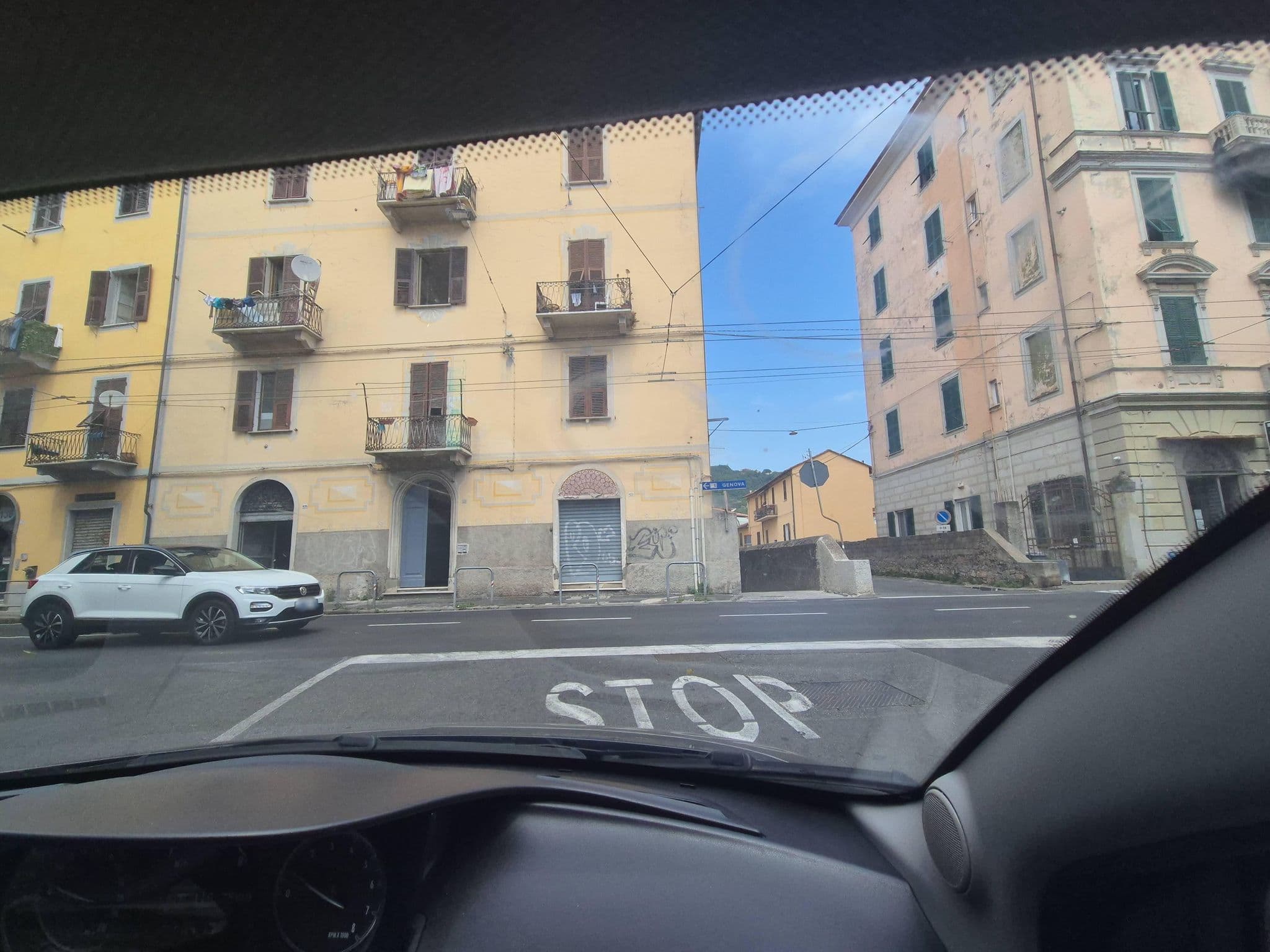 Street view near T T house, La Spezia — © omfg_notpr (CC BY-SA · Mapillary)