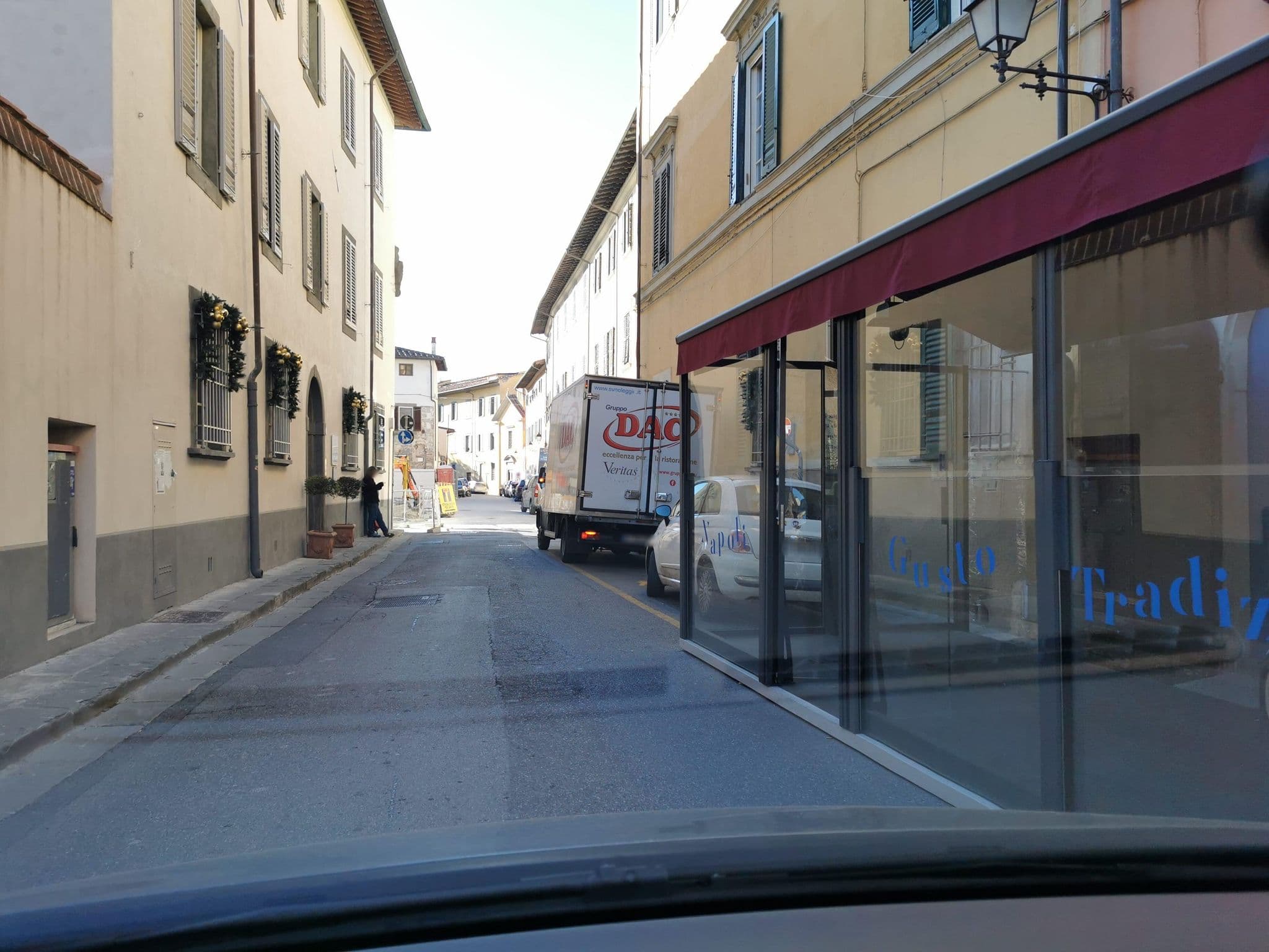 Street view near Palazzo Feroci - Residenza d'epoca, Pisa — © canfe (CC BY-SA · Mapillary)
