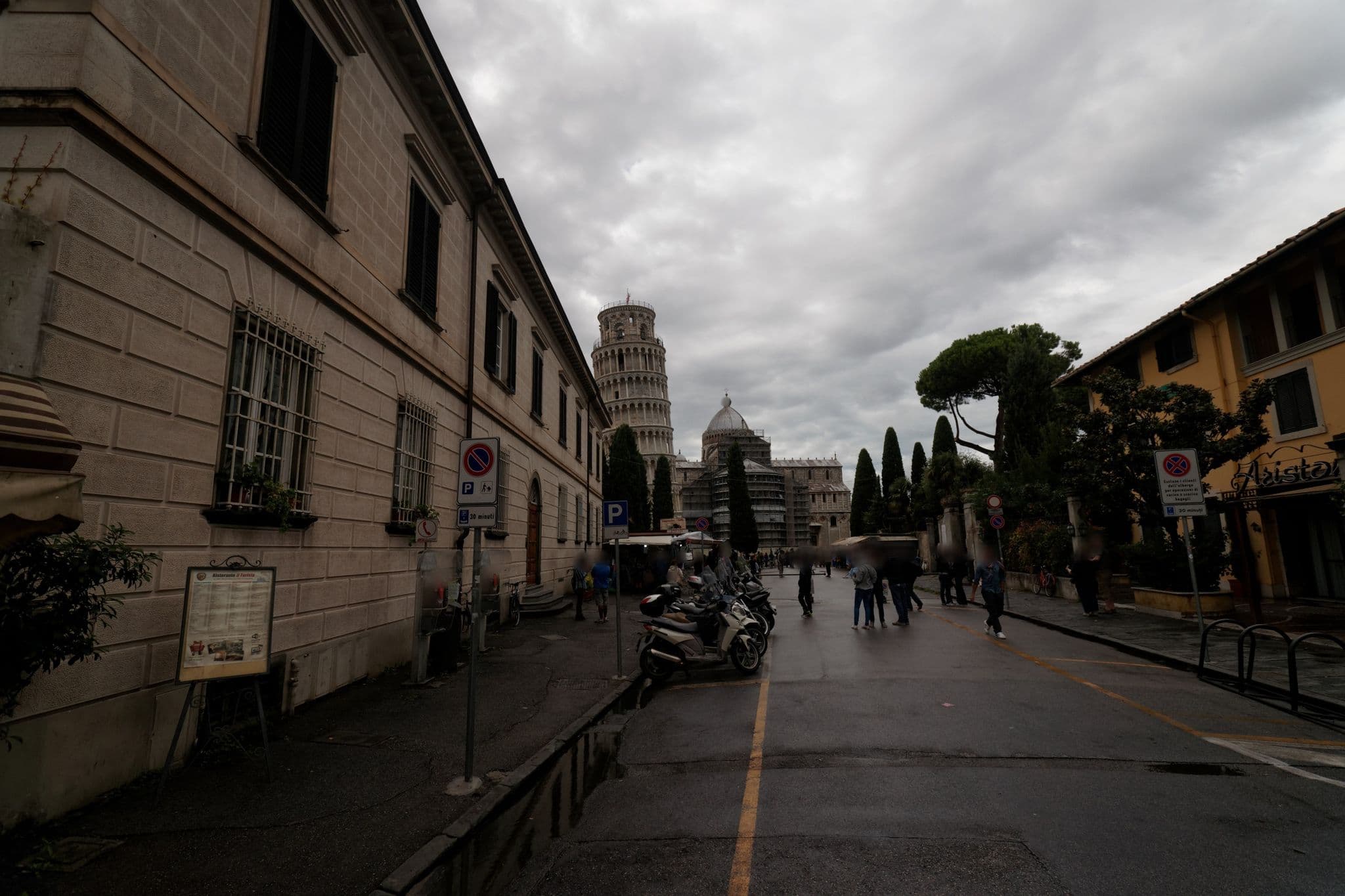 Street view near Ariston Hotel Pisa, Pisa — © txllxt (CC BY-SA · Mapillary)