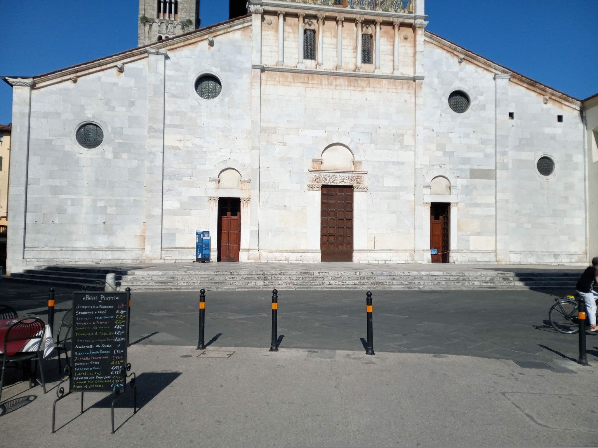 Street view near Ilaria House Apartment, Lucca — © antonio_barsottini (CC BY-SA · Mapillary)