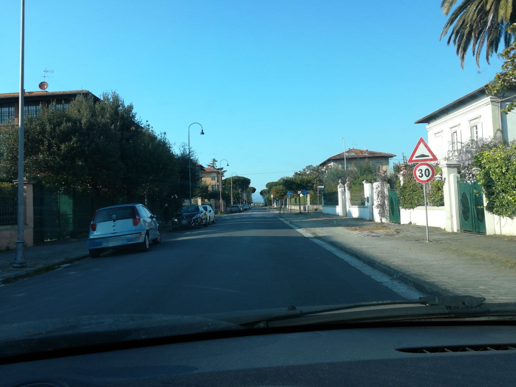 Street view near Villa Lazzarino, Pisa — © dnax (CC BY-SA · Mapillary)