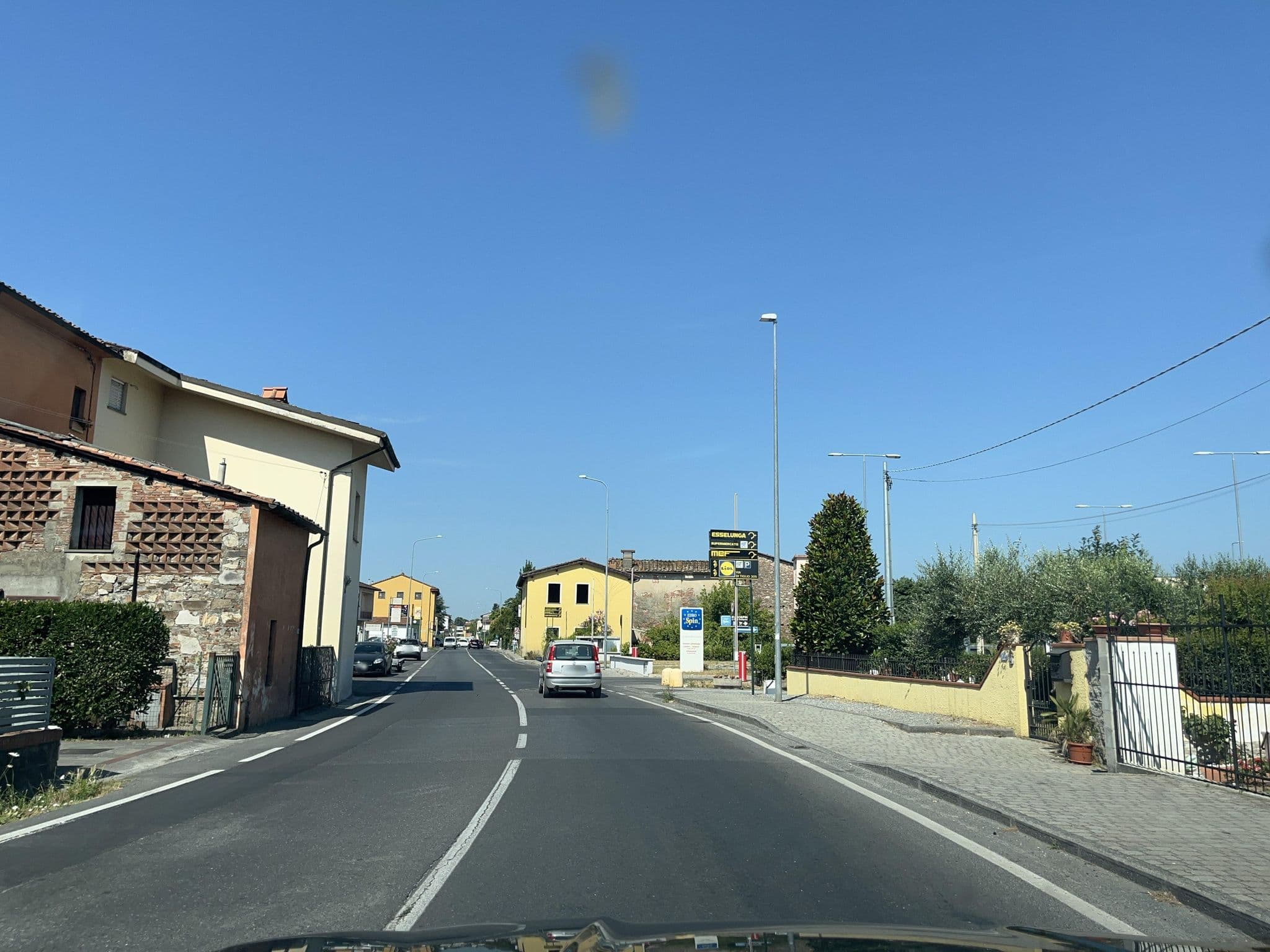 Street view near Domus Clotilde, Lucca — © fod (CC BY-SA · Mapillary)
