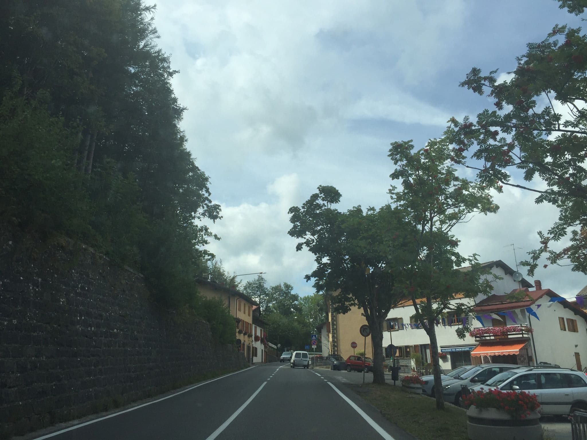 Street view near Albergo Ristorante Primula, San Marcello Pistoiese — © mapillary_service (CC BY-SA · Mapillary)