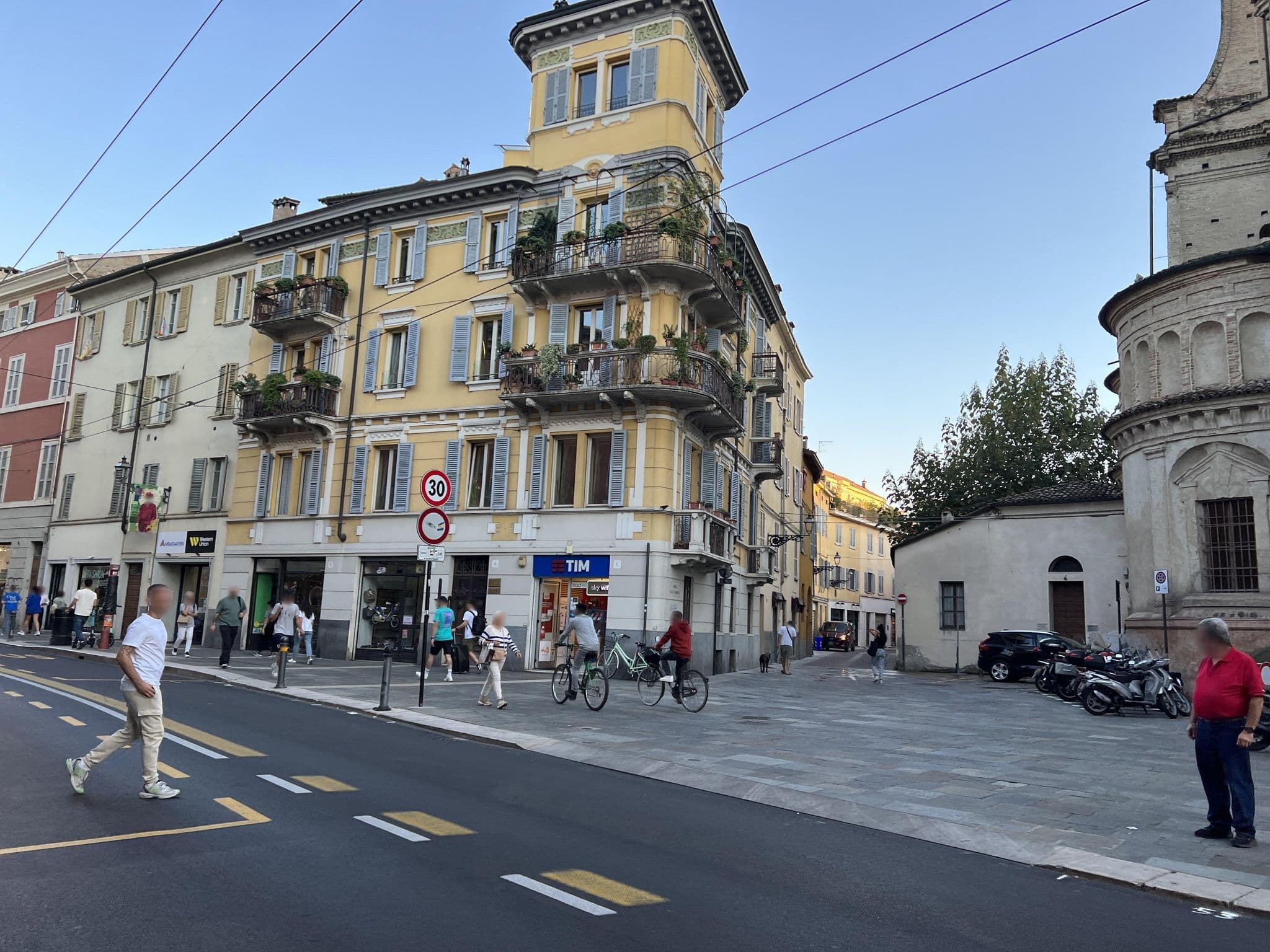 Street view near Il Balcone Holiday House, Parma — © igorzo (CC BY-SA · Mapillary)