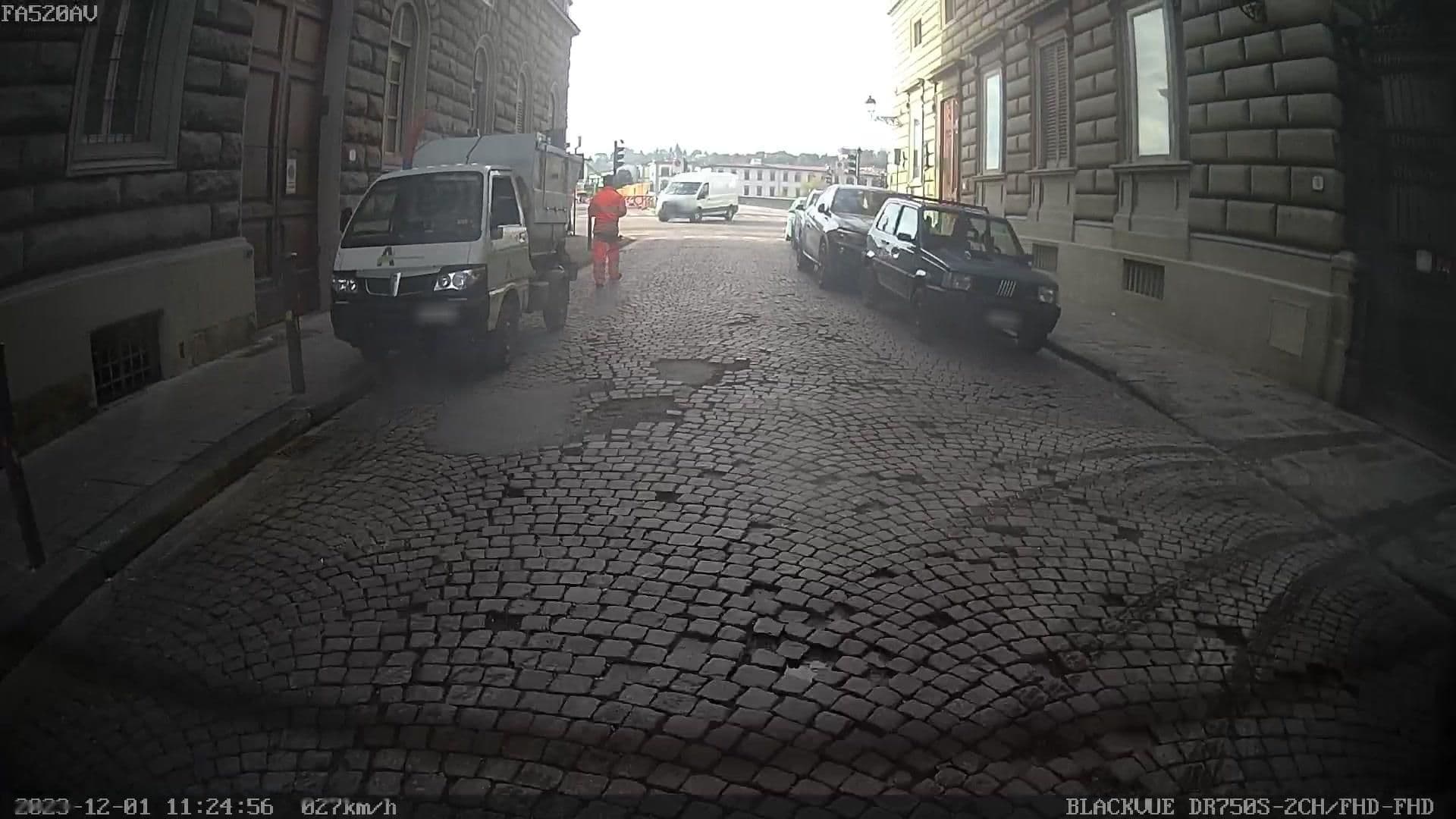 Street view near Montebello Splendid, Florence — © riccardofuziercayla (CC BY-SA · Mapillary)