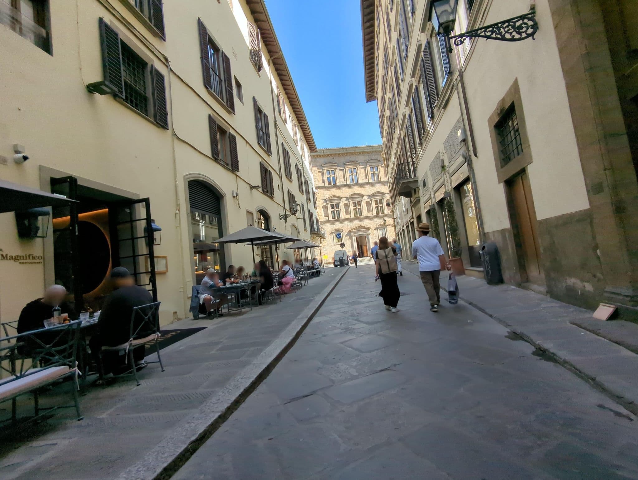 Street view near Parione Uno, Florence — © ente (CC BY-SA · Mapillary)