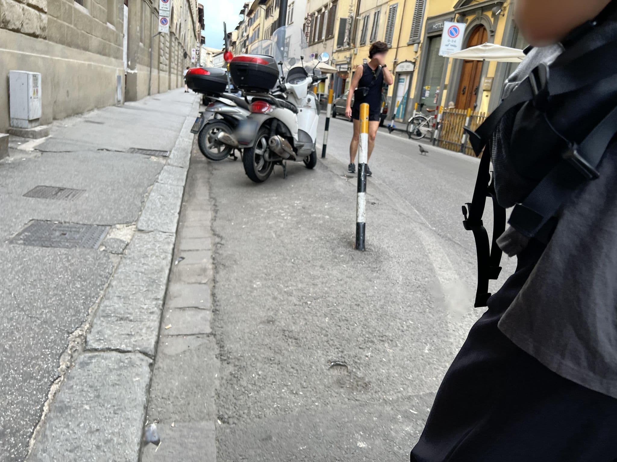 Street view near Caporale Hotels SRL, Florence — © shogohirasawa (CC BY-SA · Mapillary)