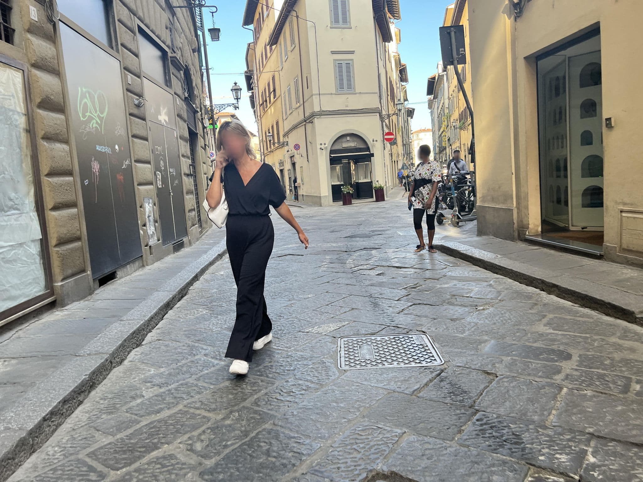 Street view near Prisco/Strozzi/Michaela Apartments, Florence — © shogohirasawa (CC BY-SA · Mapillary)