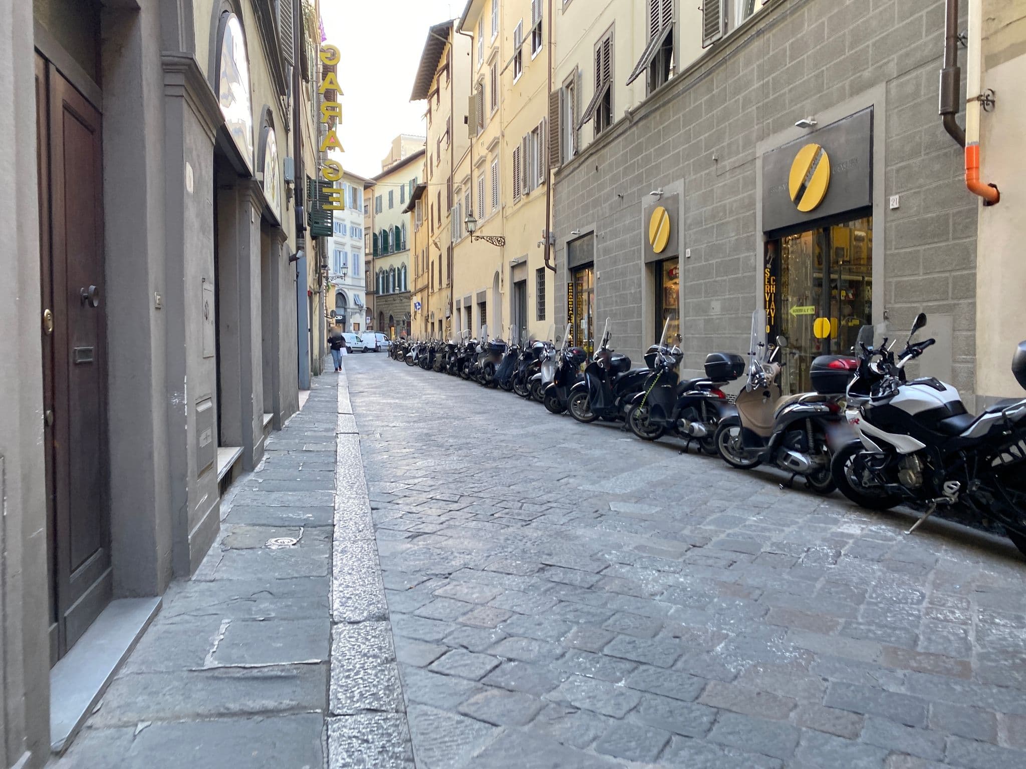 Street view near Hotel Sole, Florence — © asturksever (CC BY-SA · Mapillary)