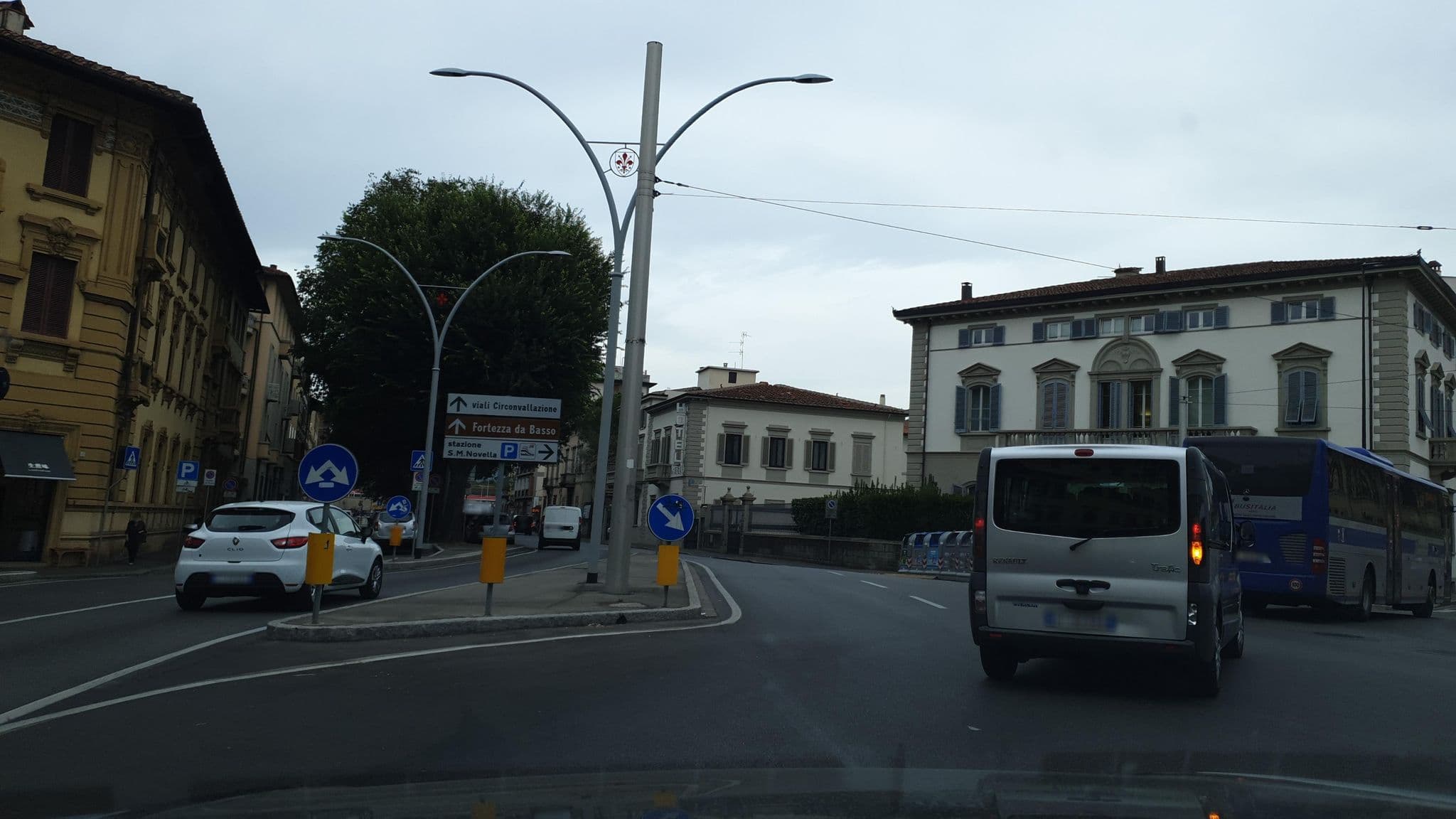 Street view near La Campanella, Florence — © jopparn (CC BY-SA · Mapillary)