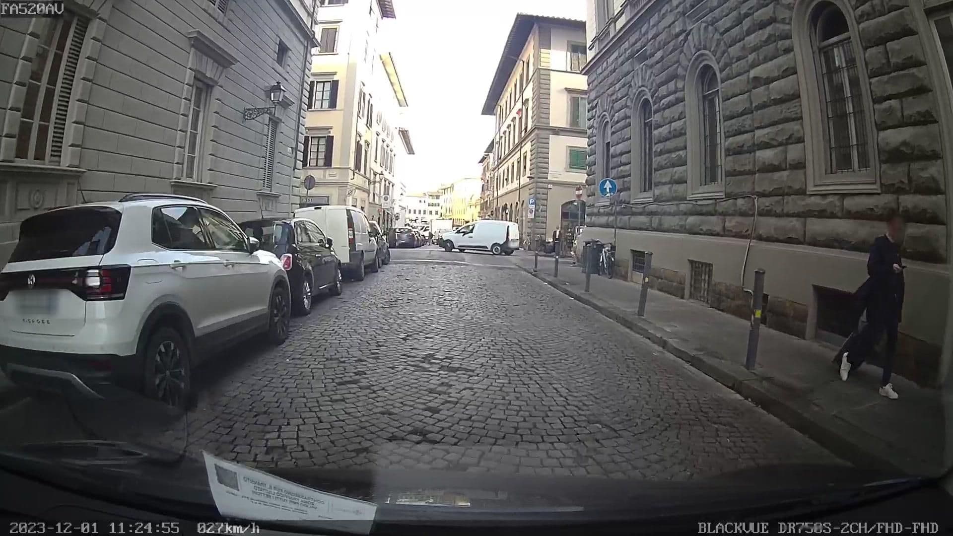 Street view near Hotel Patrizia, Florence — © riccardofuziercayla (CC BY-SA · Mapillary)
