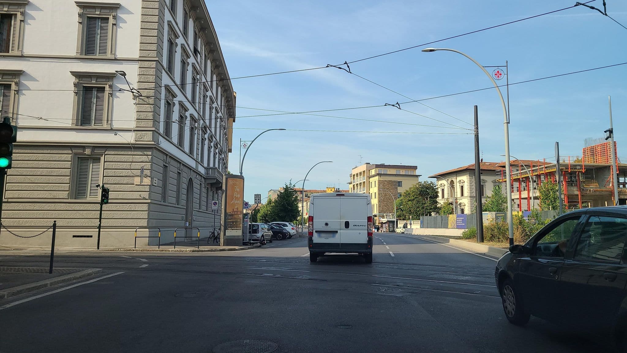 Street view near Ciao Hostel Florence, Florence — © chrisbeddow (CC BY-SA · Mapillary)