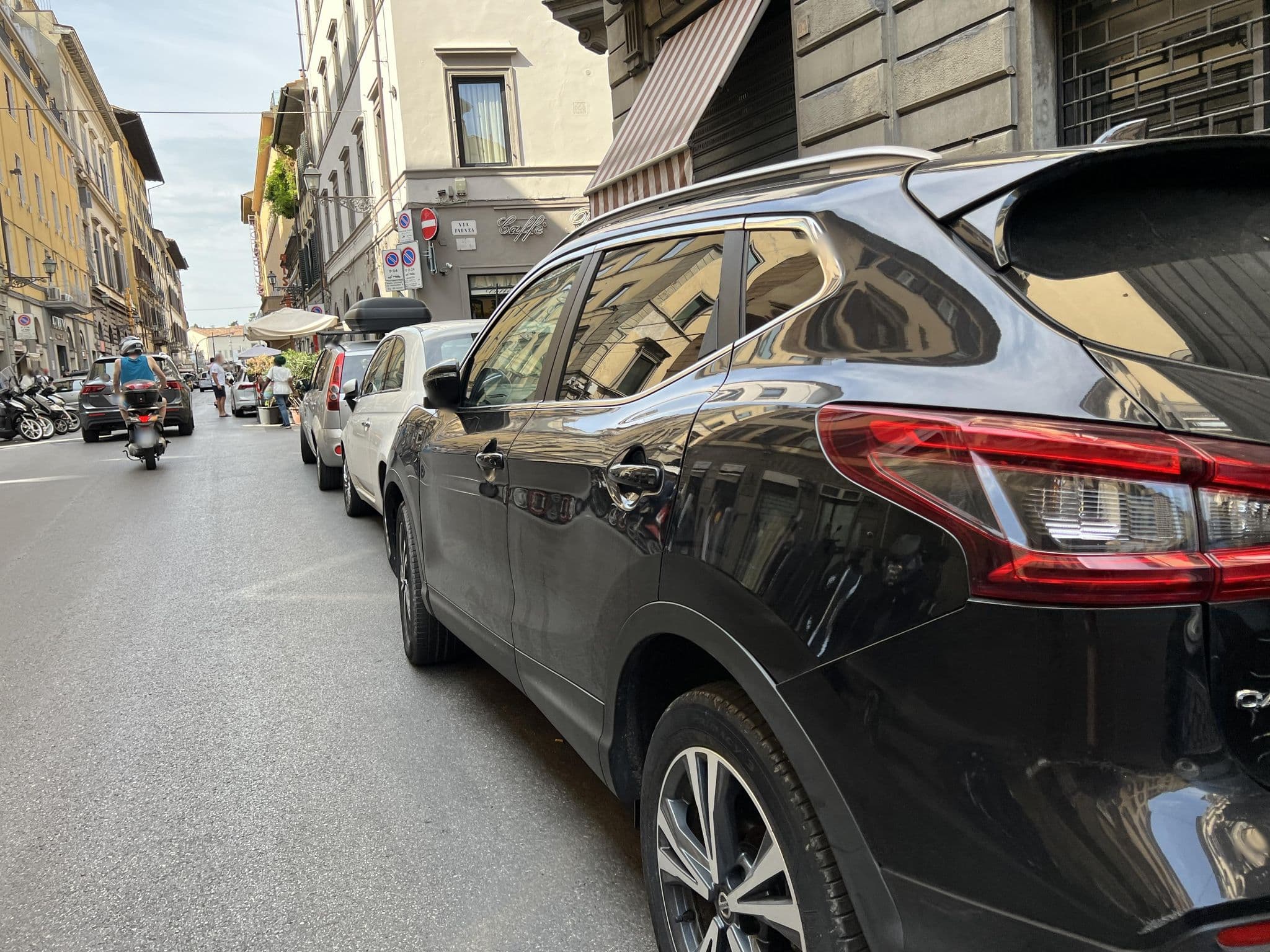Street view near Locanda della Musica, Florence — © shogohirasawa (CC BY-SA · Mapillary)