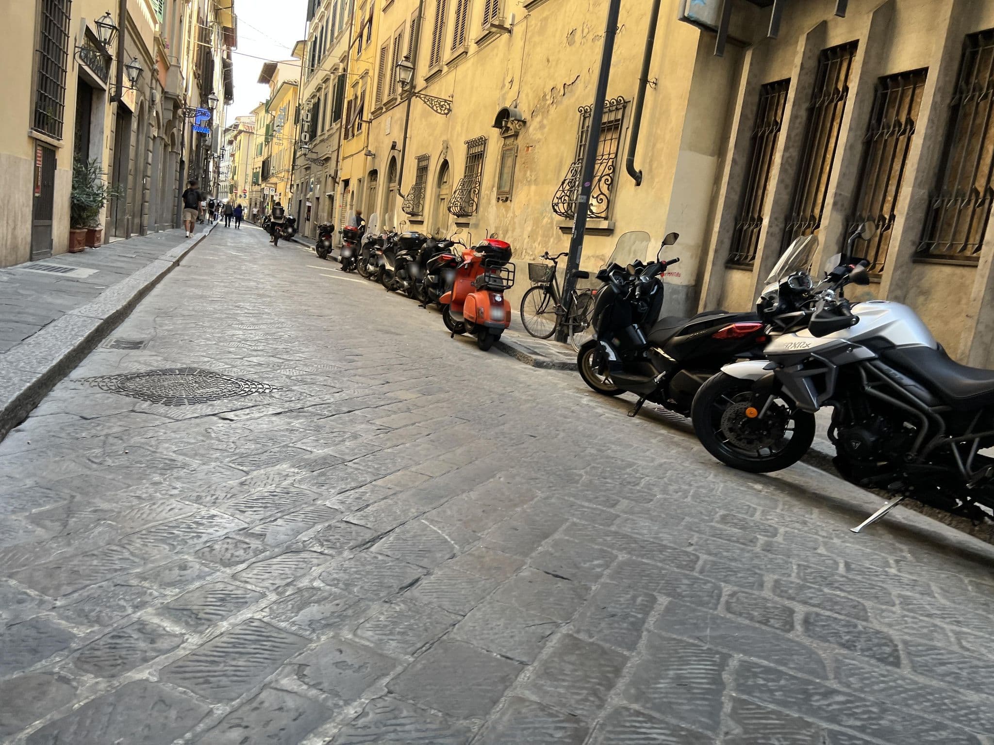 Street view near Hotel San Giorgio, Florence — © shogohirasawa (CC BY-SA · Mapillary)