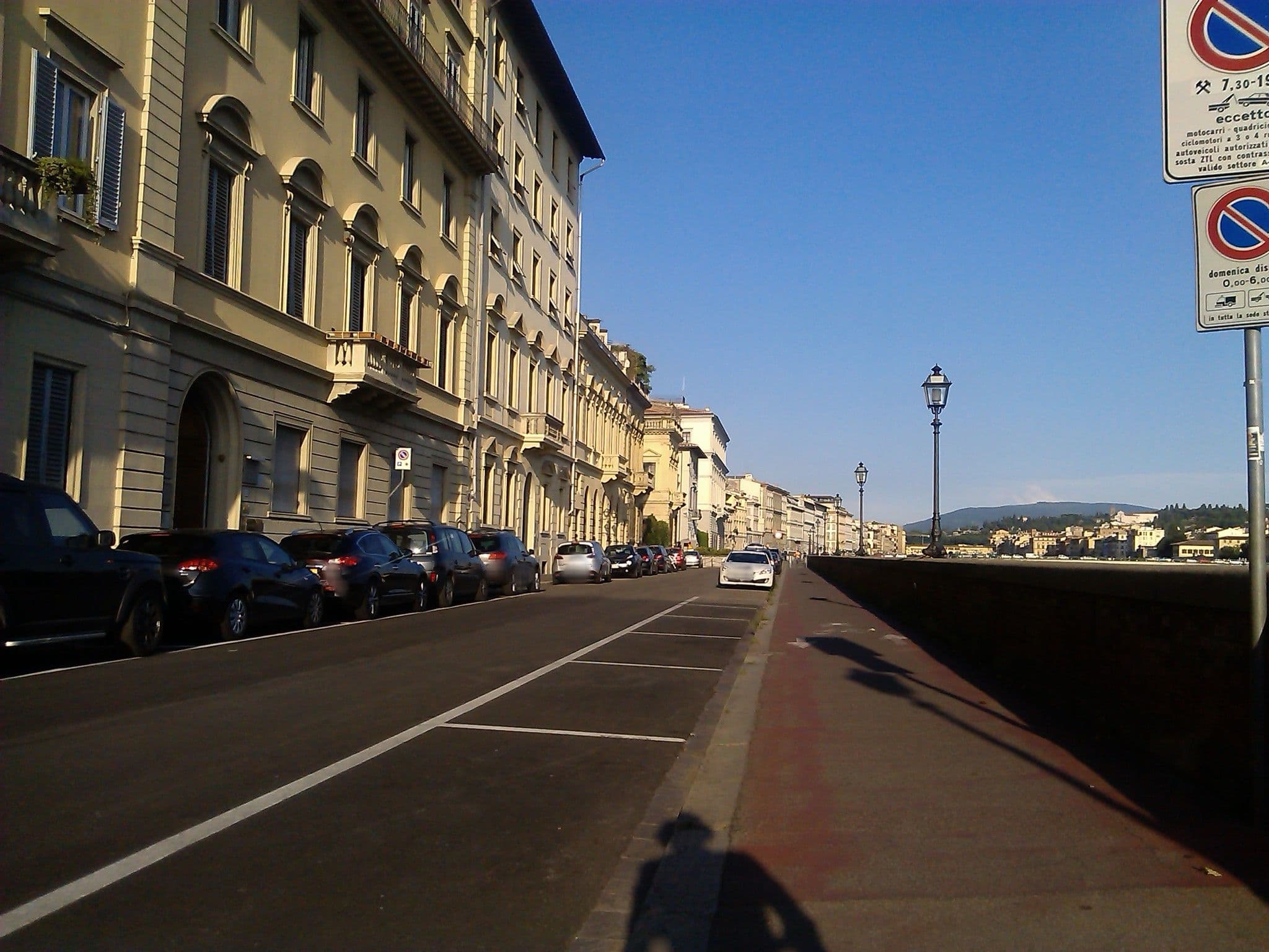 Street view near Hotel Casa Del Lago, Florence — © changchun1 (CC BY-SA · Mapillary)