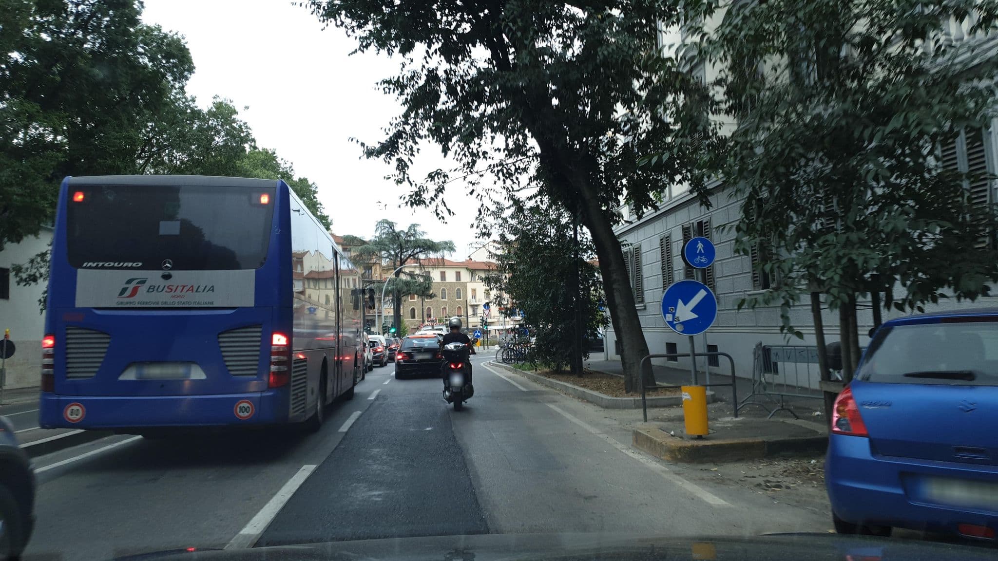 Street view near Bb Cassia, Florence — © jopparn (CC BY-SA · Mapillary)
