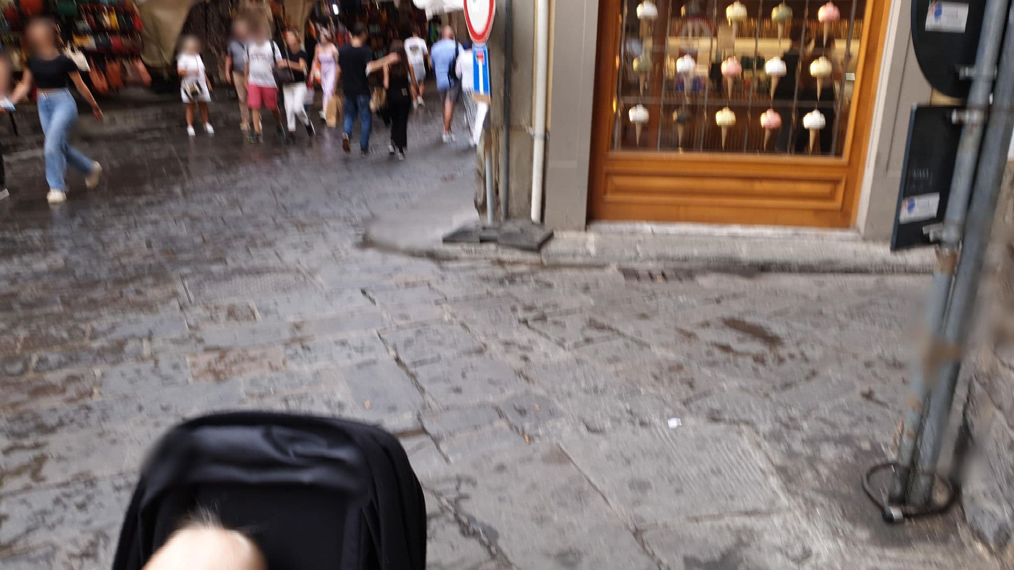 Street view near Iris SAS di Rogai Lapo & C., Florence — © jopparn (CC BY-SA · Mapillary)