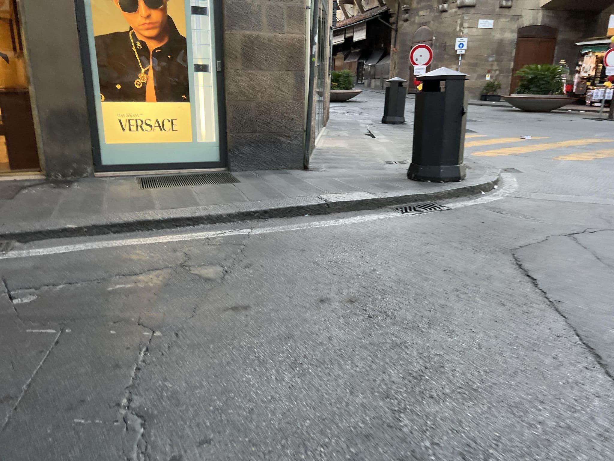 Street view near Casa Savioli, Florence — © shogohirasawa (CC BY-SA · Mapillary)