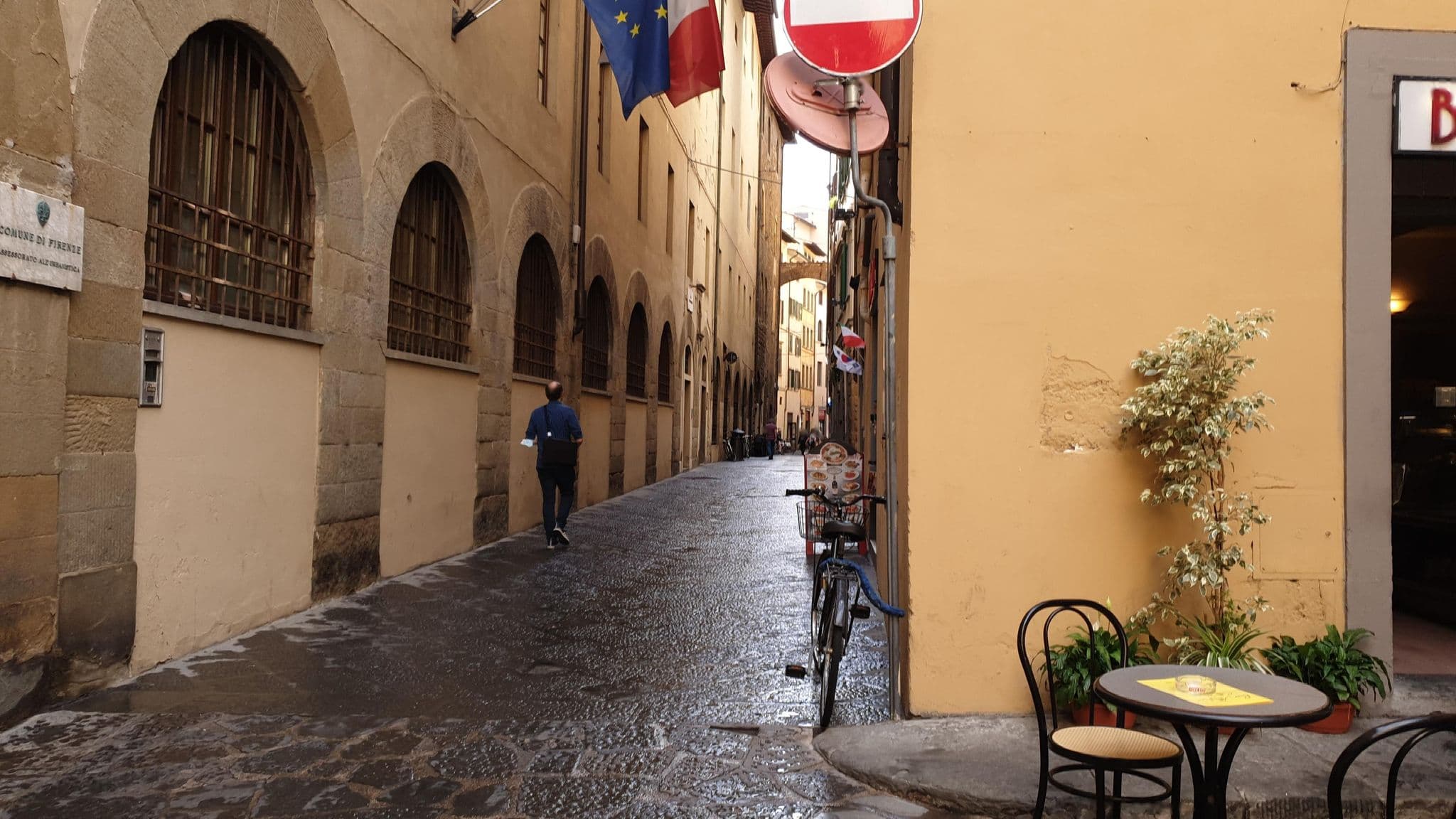 Street view near B&B Old Tower, Florence — © jopparn (CC BY-SA · Mapillary)
